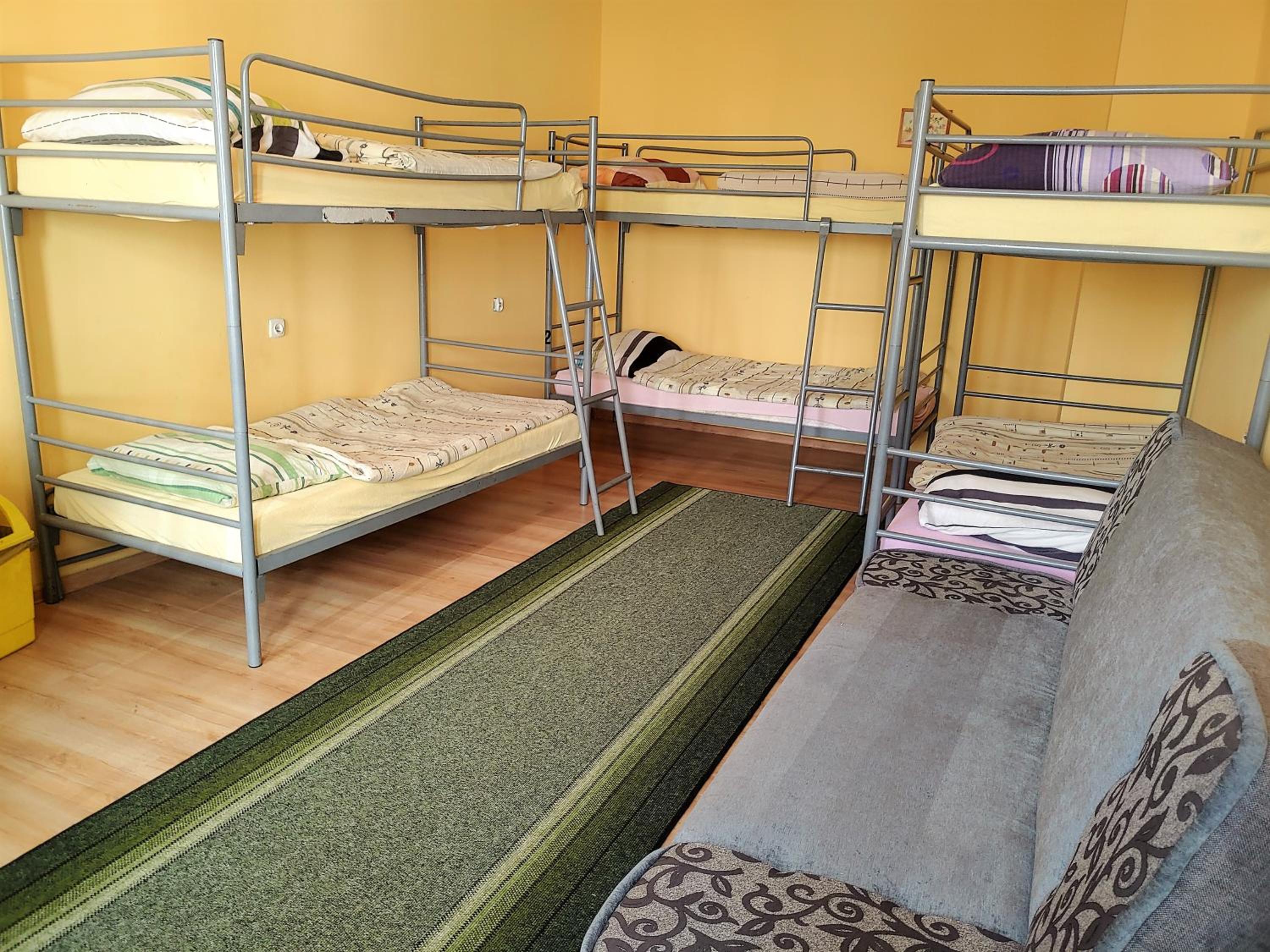 Bed In 6-Bed Dormitory Room photo 1
