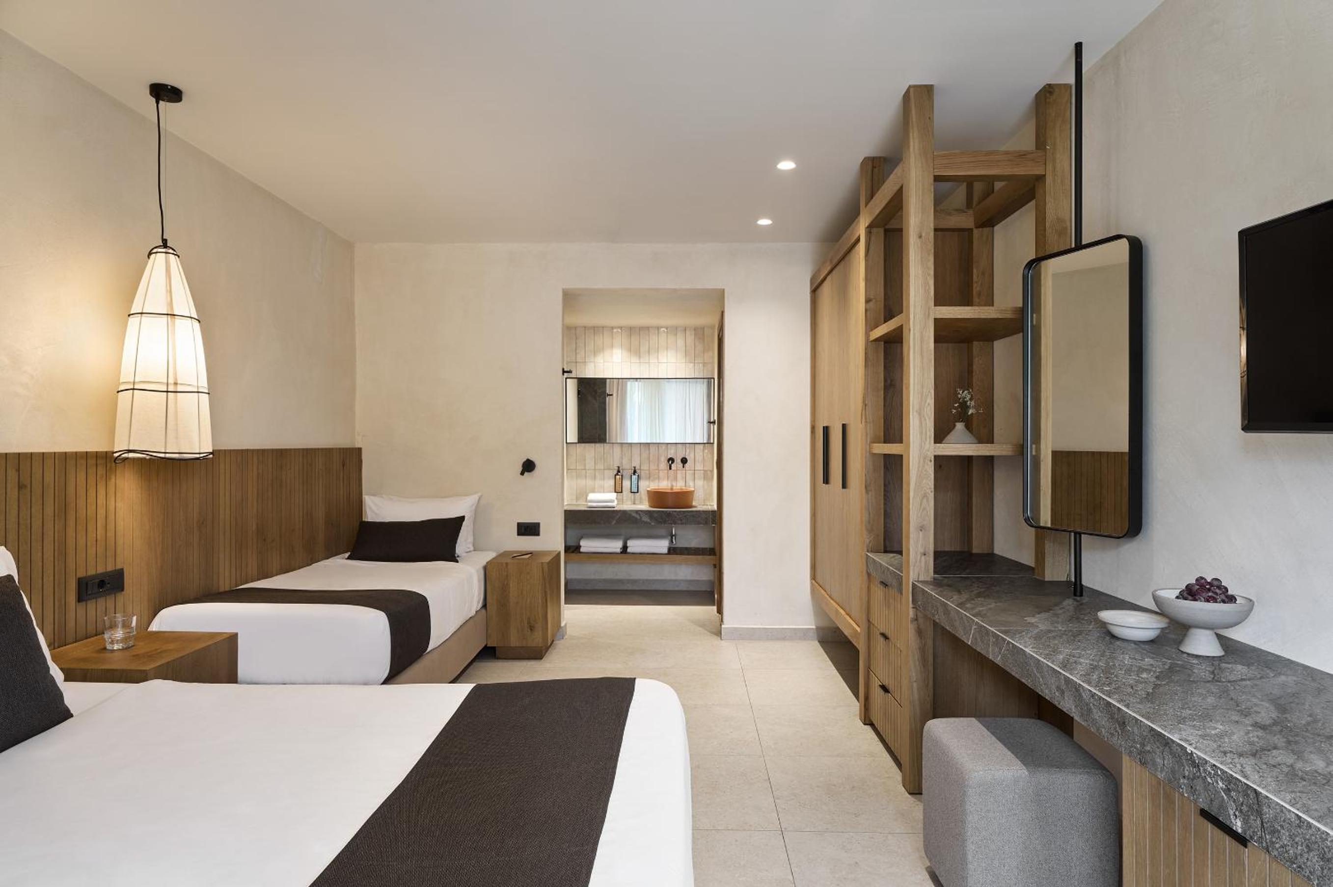 Superior Triple Room