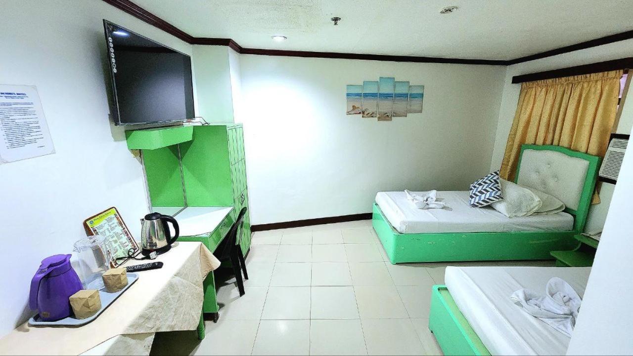 Standard Twin Room - Photo 1