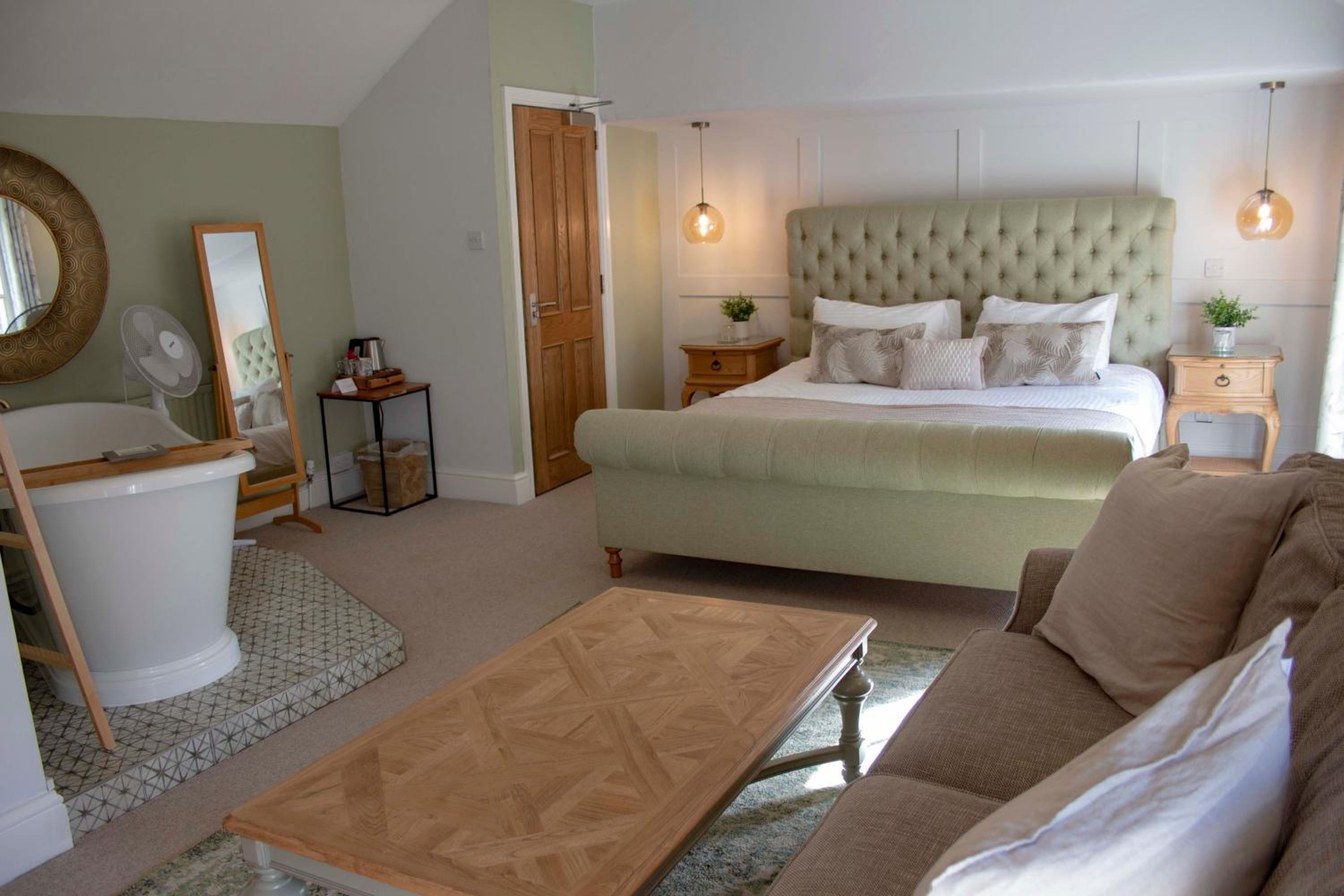 One-Bedroom Suite photo 1