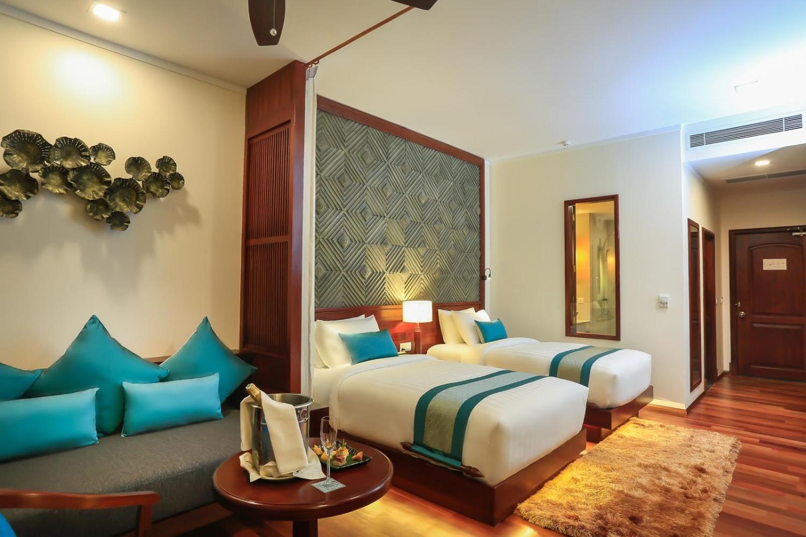 Landmark Twin Room - Photo 2