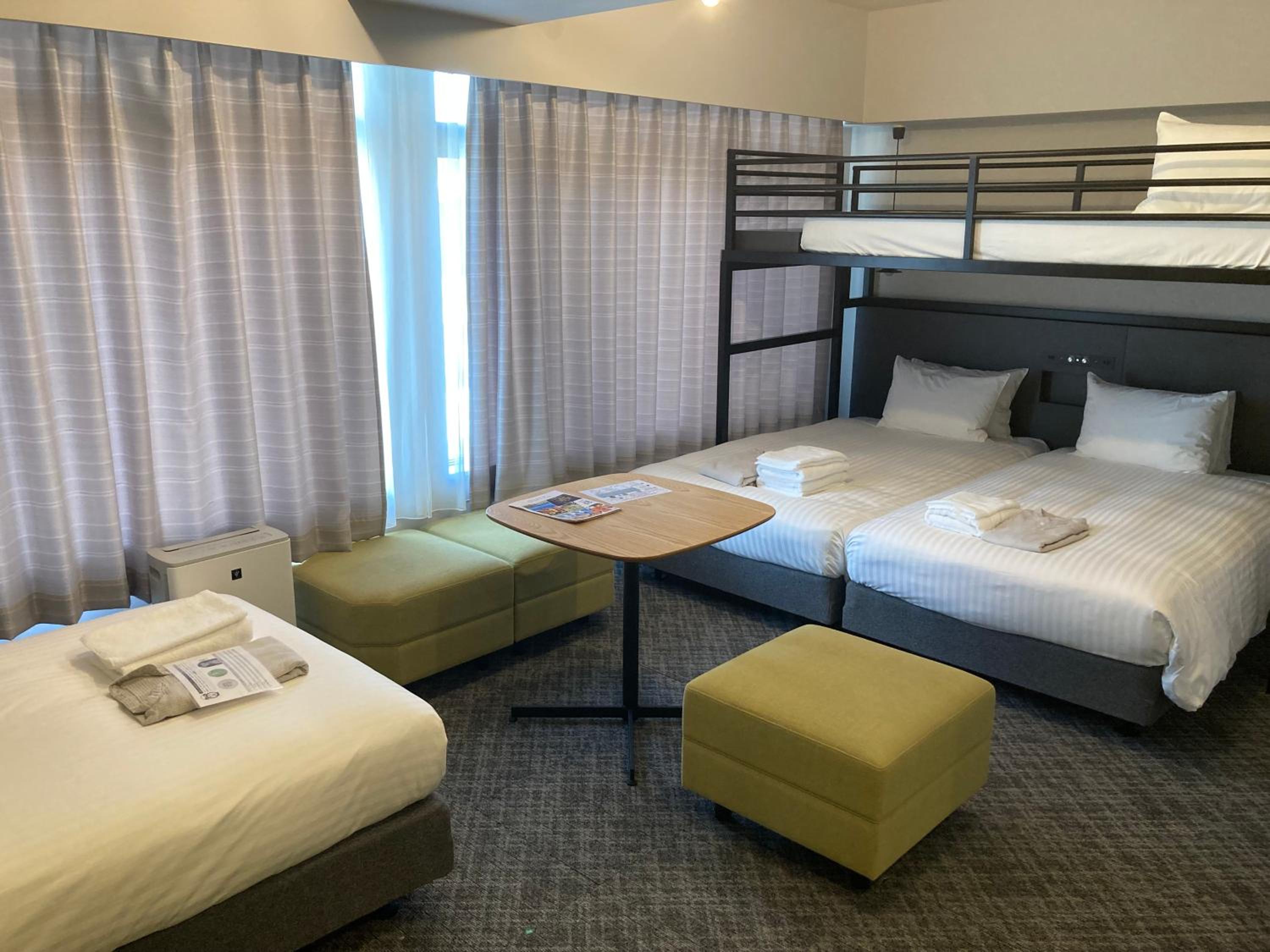 Quadruple Room - Photo 10