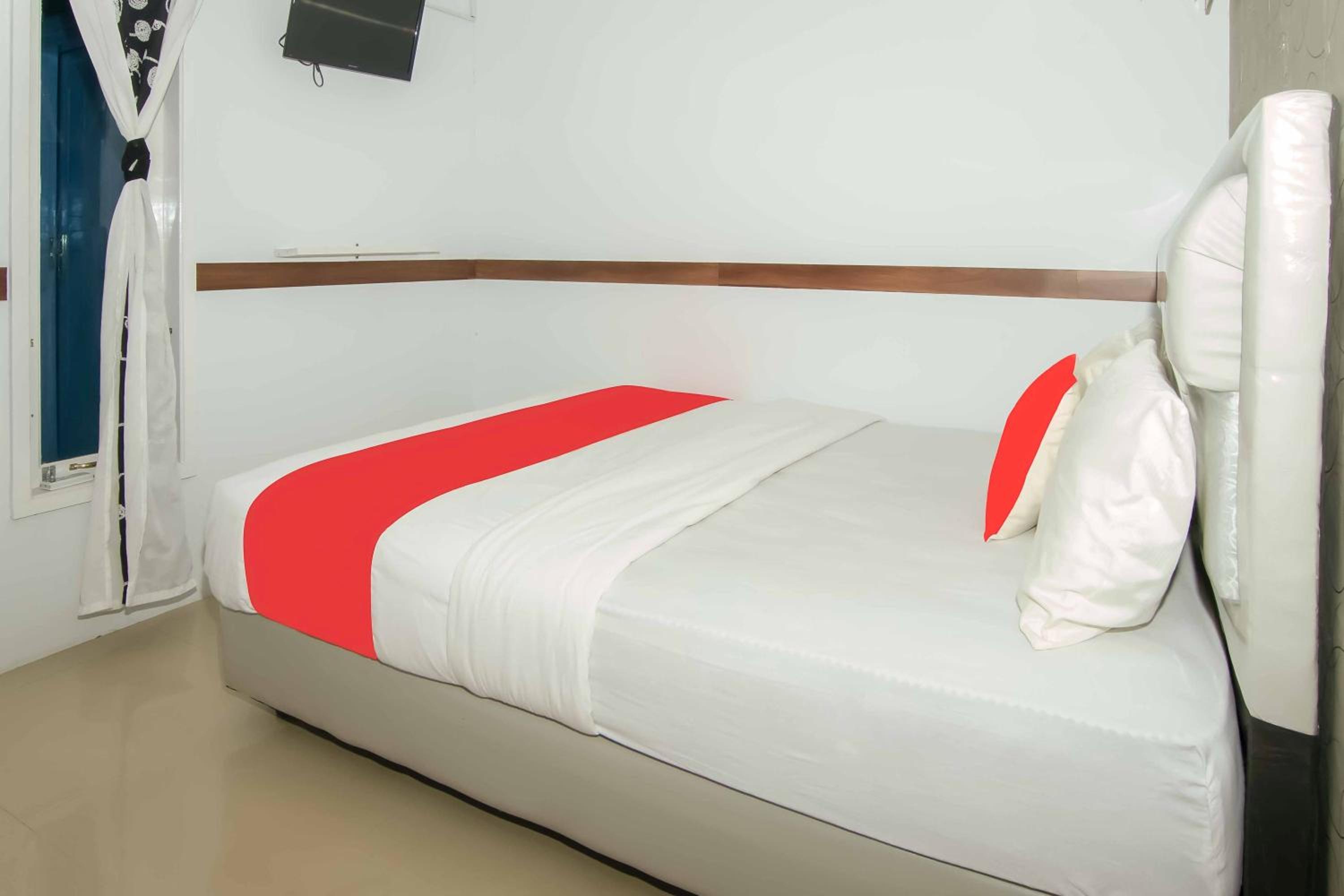 Standard Double Room - Photo 2