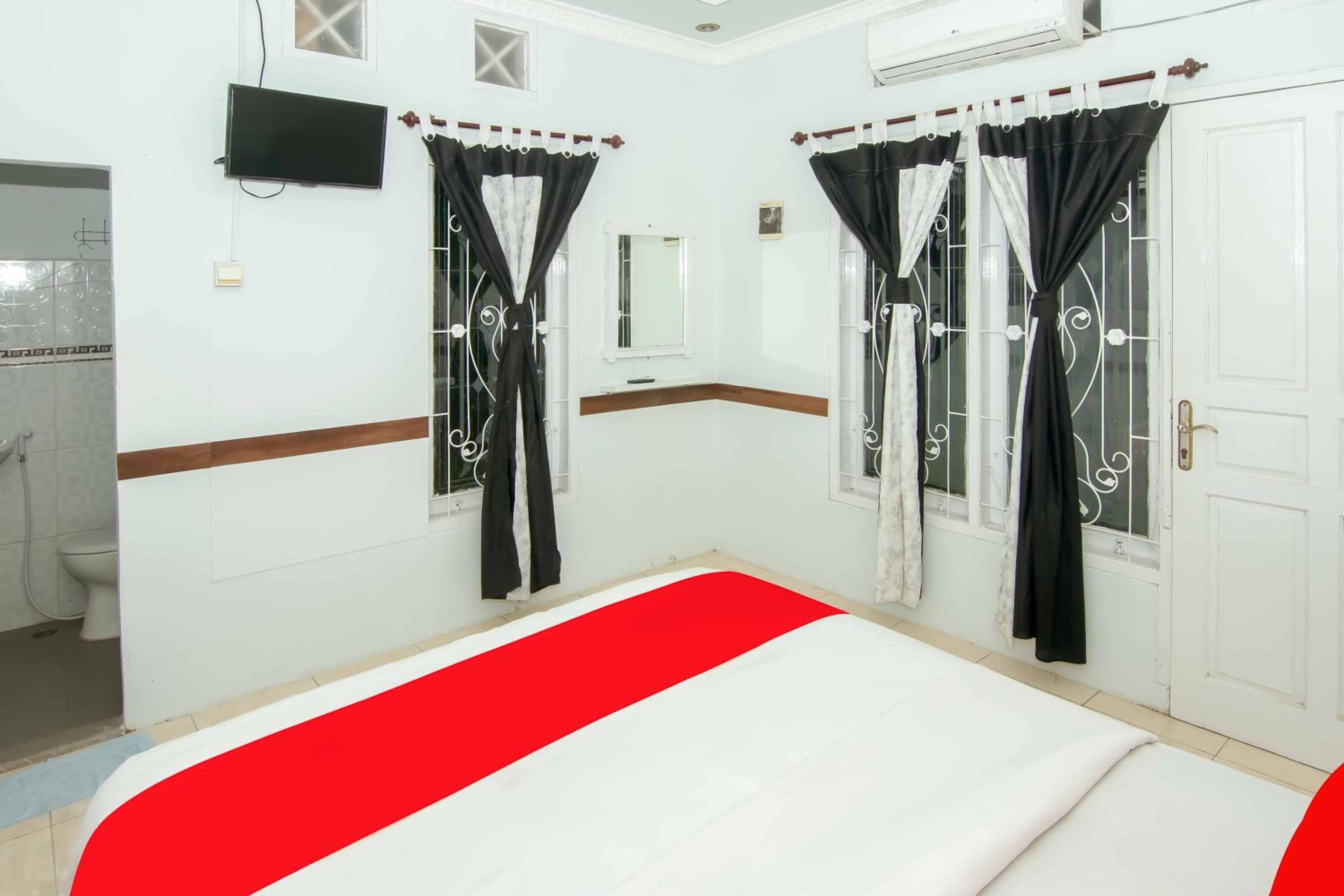 Standard Double Room - Photo 4