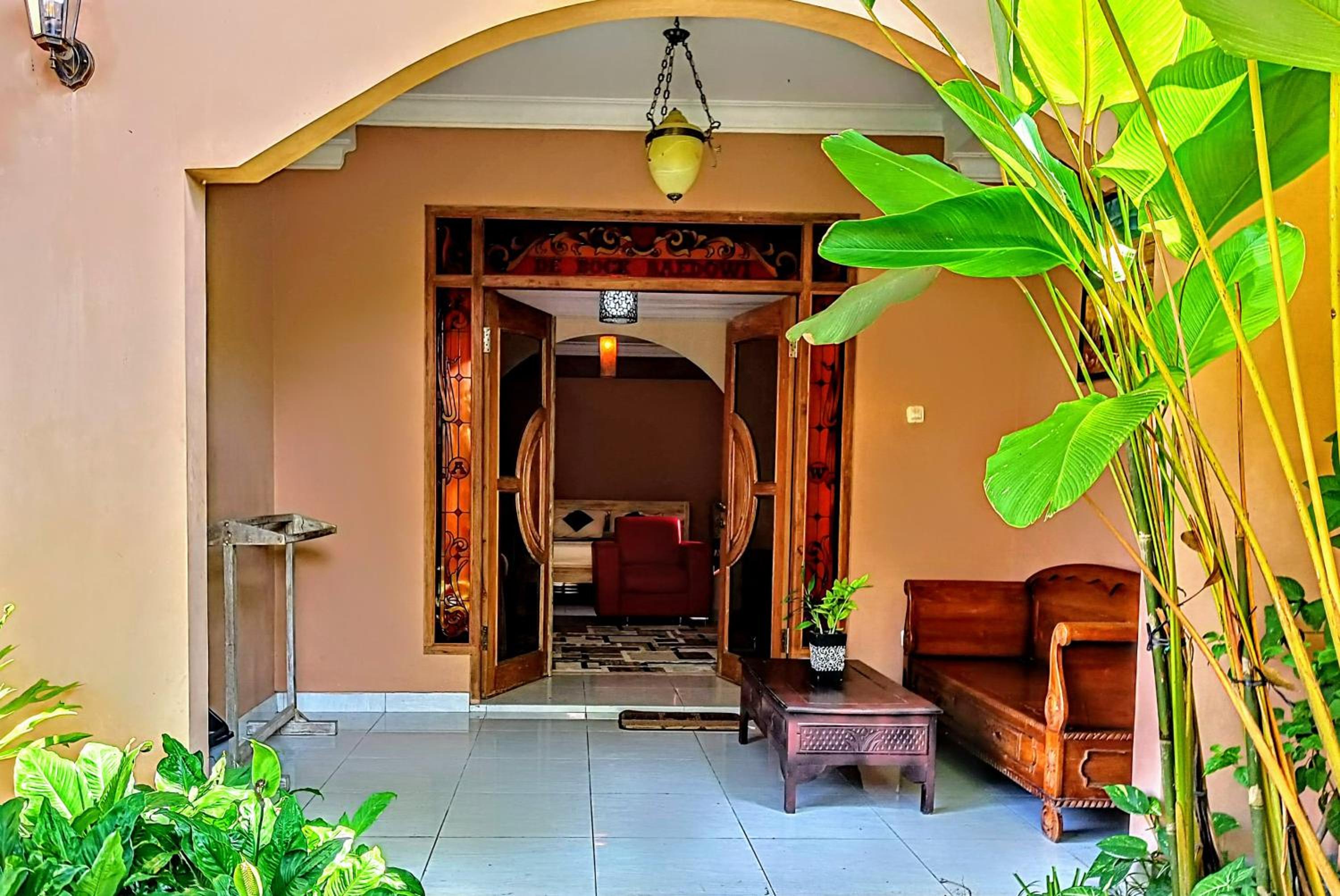 Triple Room with Pool View photo 1