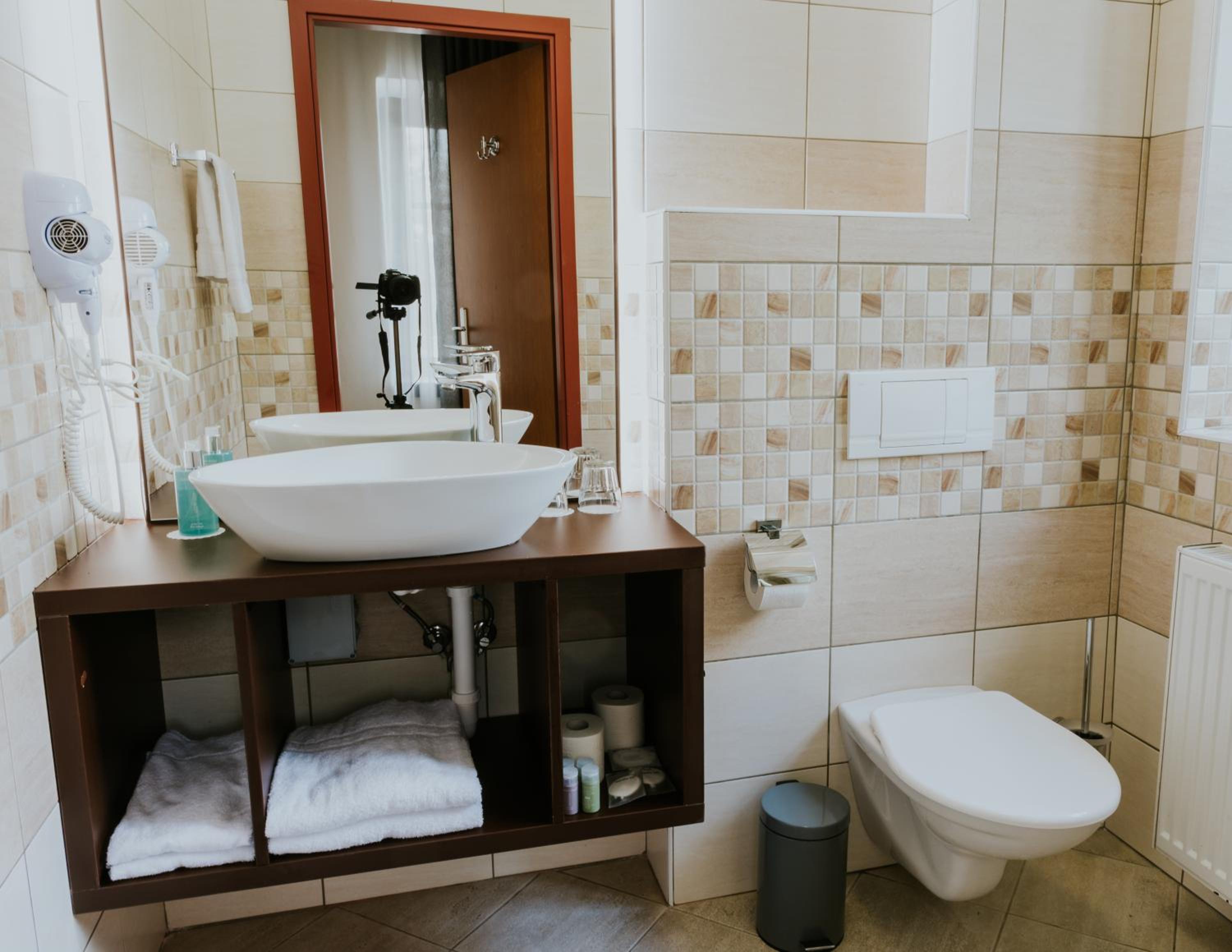 Triple Room - Photo 6