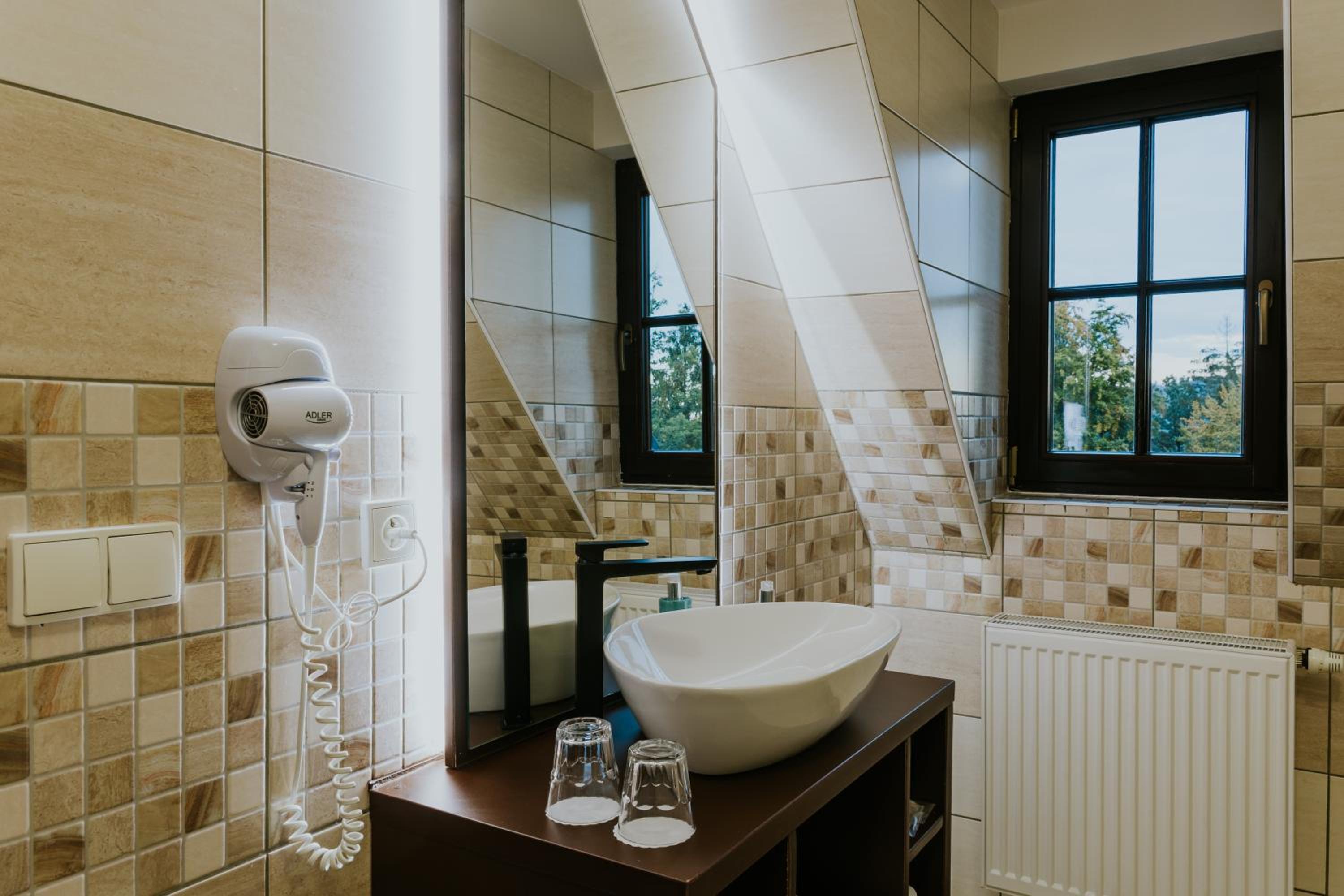 Triple Room - Photo 5