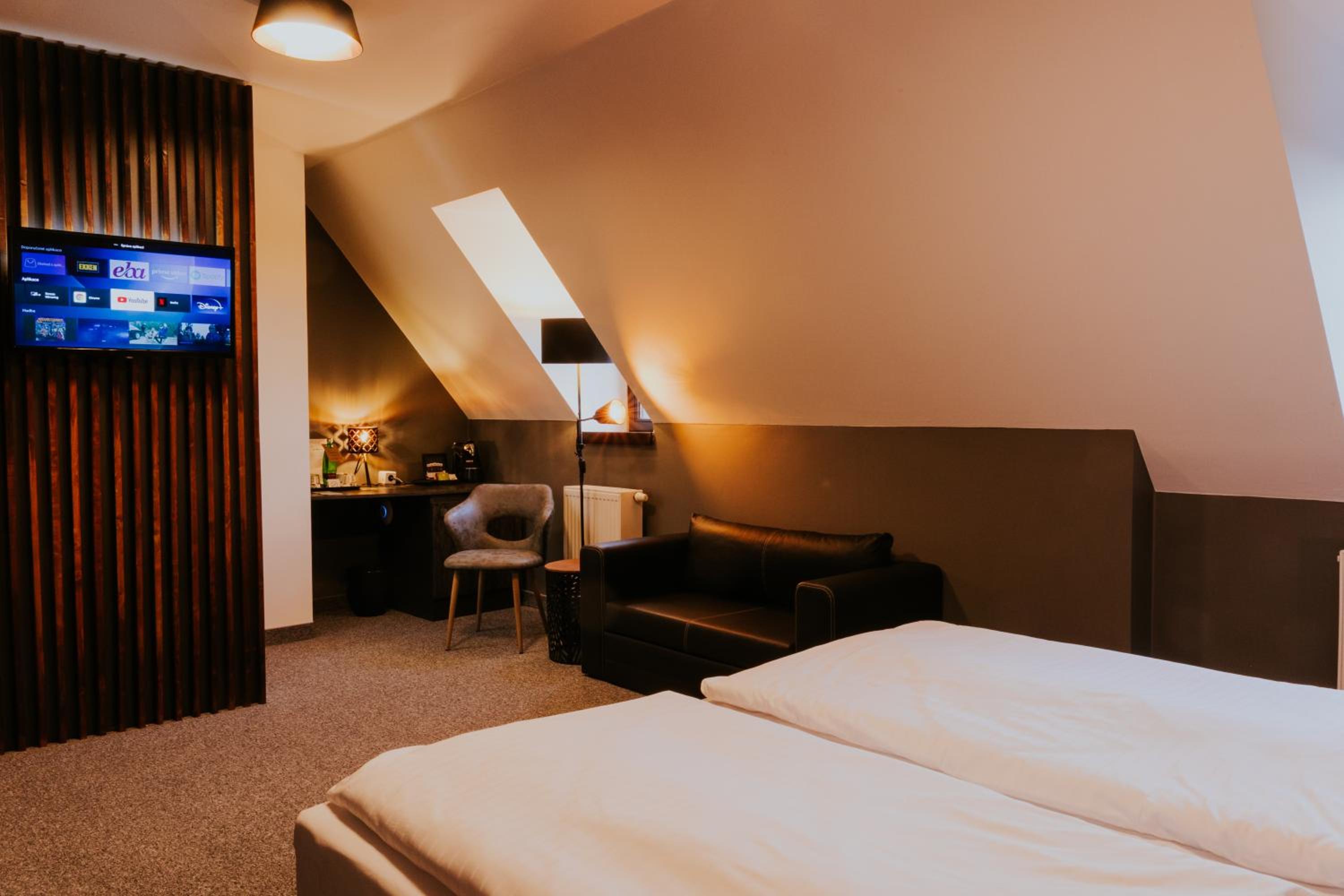 Double Room with Private Bathroom