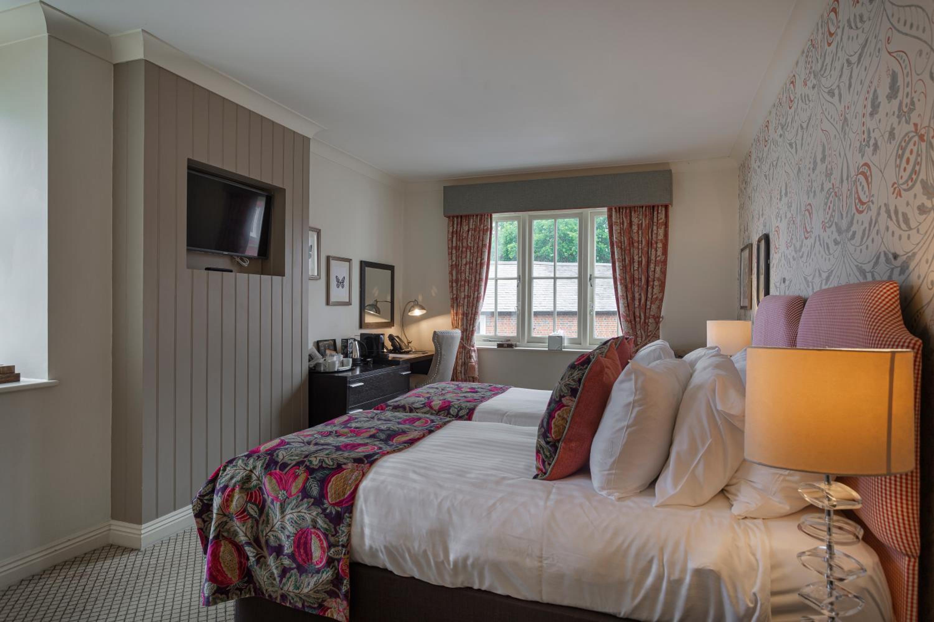 Superior Twin Room photo 2
