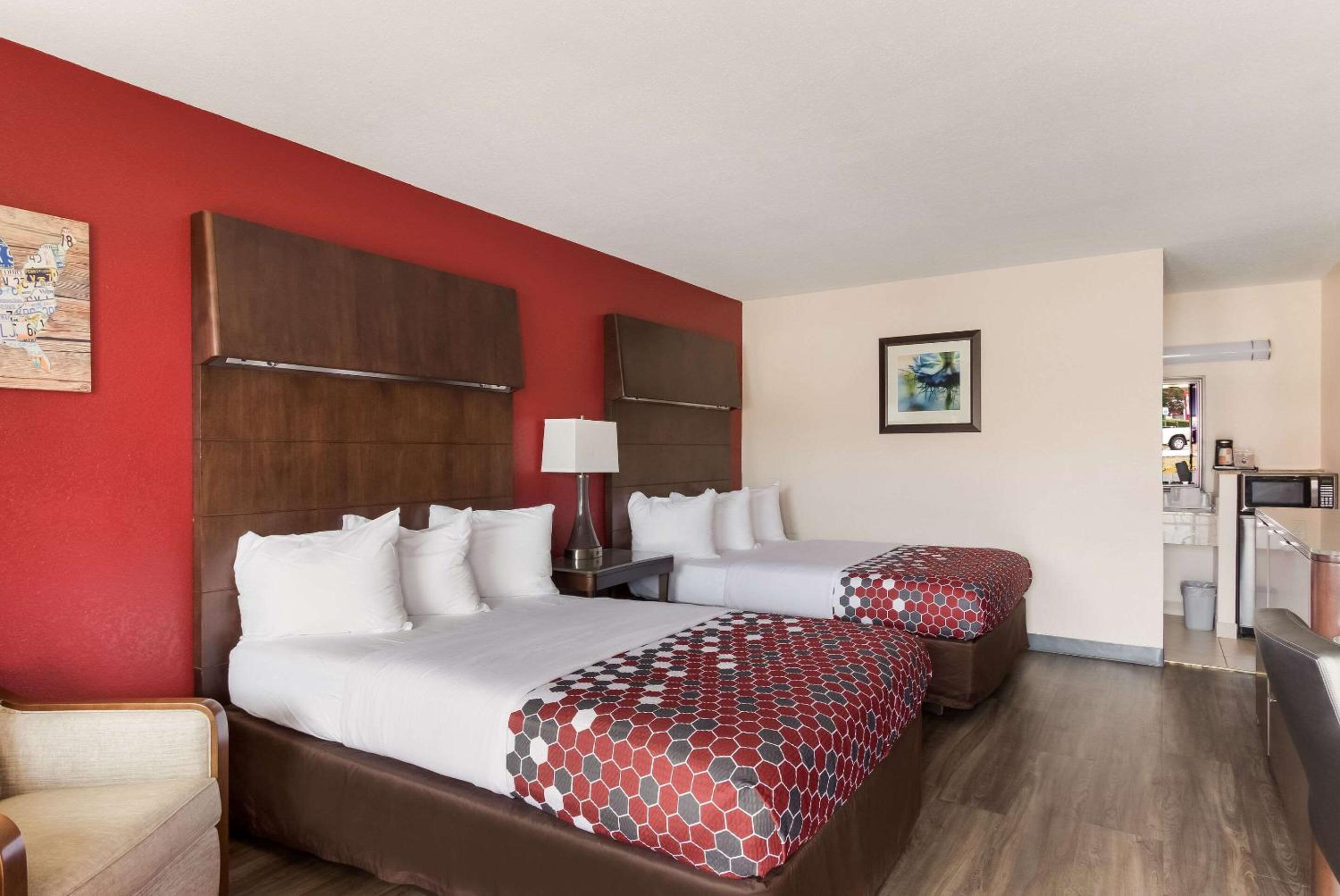Double Room with Two Double Beds - Non-Smoking - Photo 1