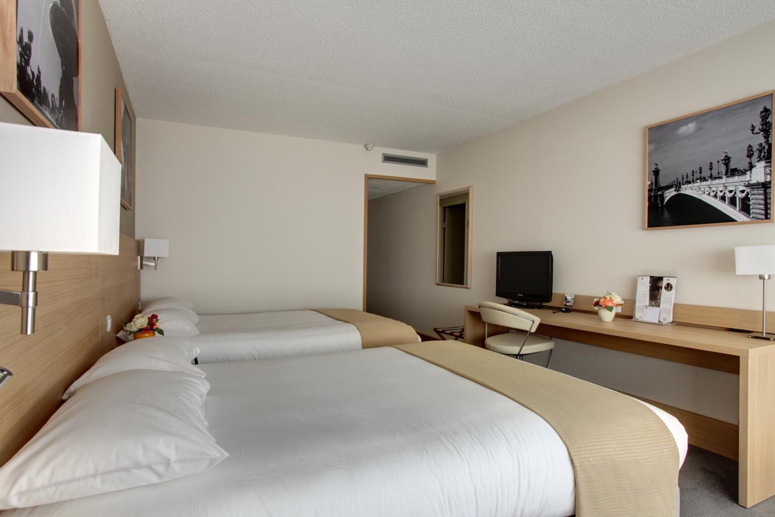 Family Double Room - Photo 4