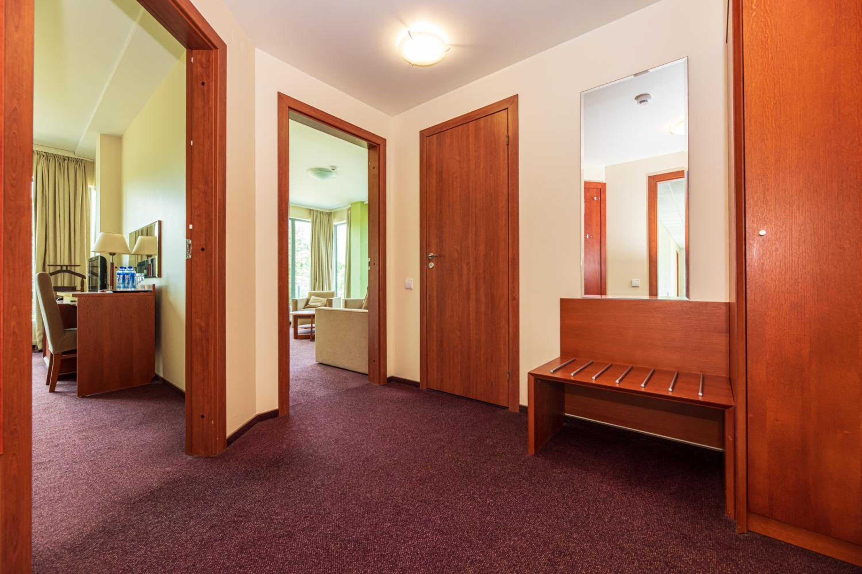 Apartment - Photo 5