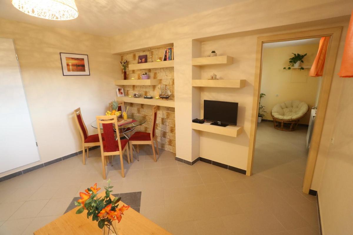 Apartment with Sauna photo 3