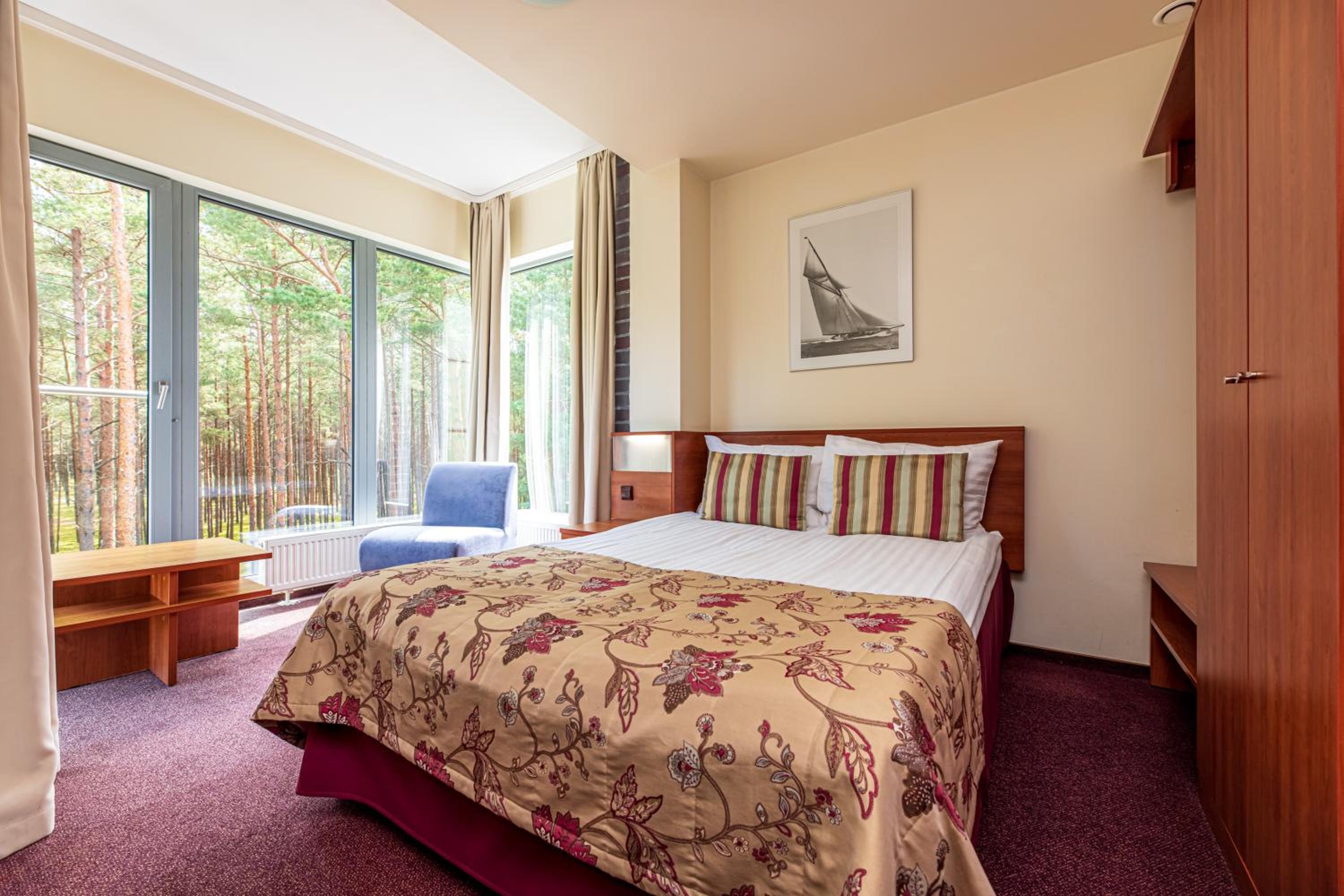 Small Double Room - Photo 1