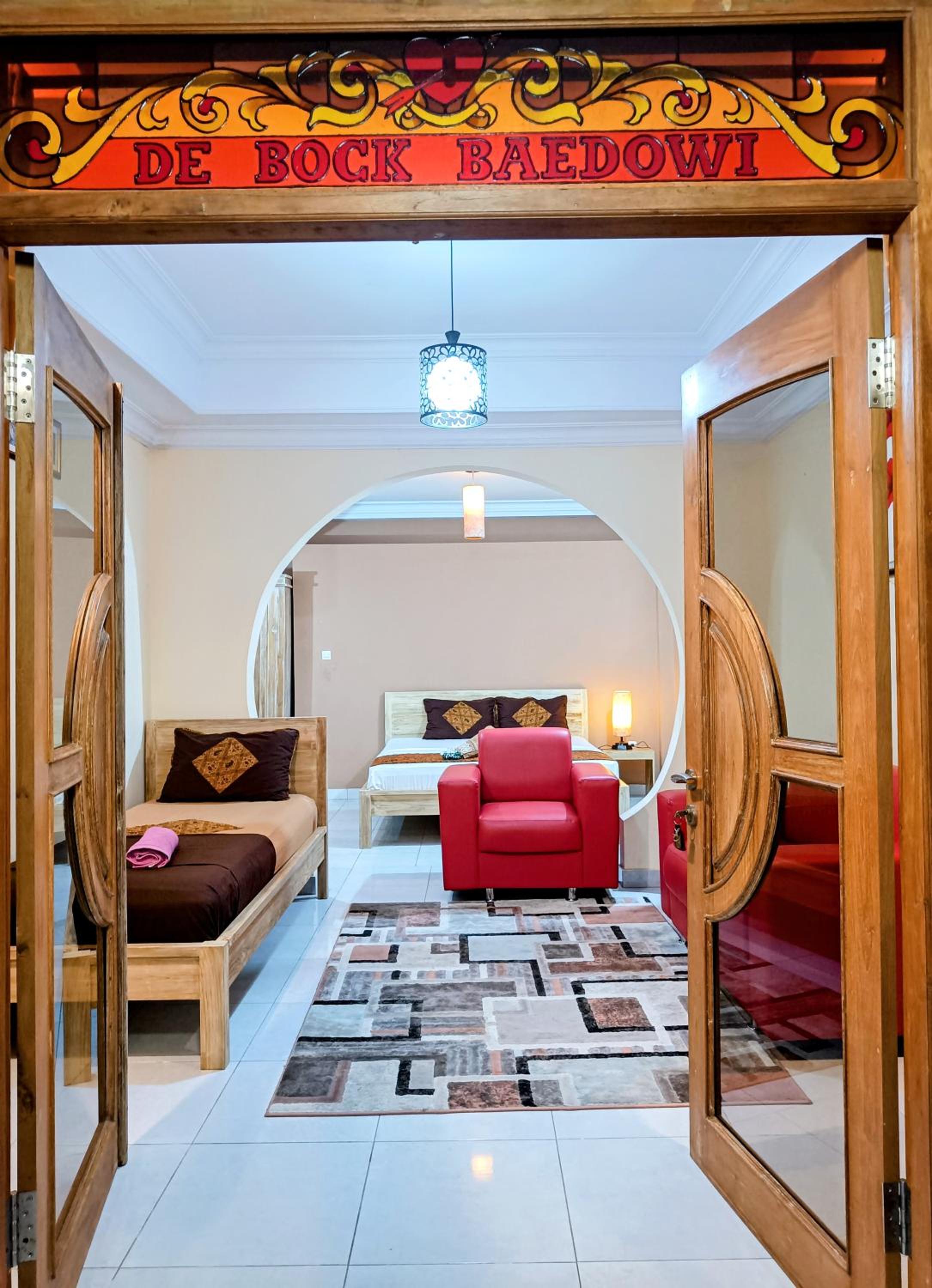 Triple Room with Pool View photo 3