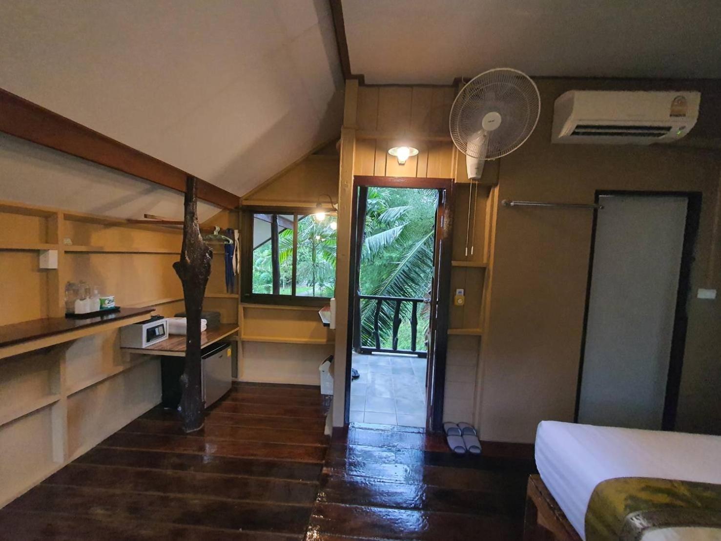 Bungalow with Garden View - Photo 1