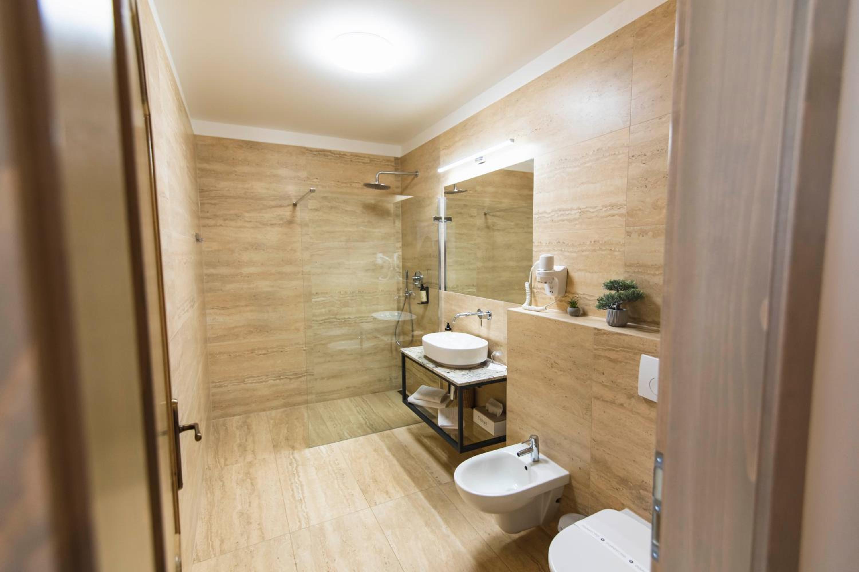 Superior Single Room photo 3