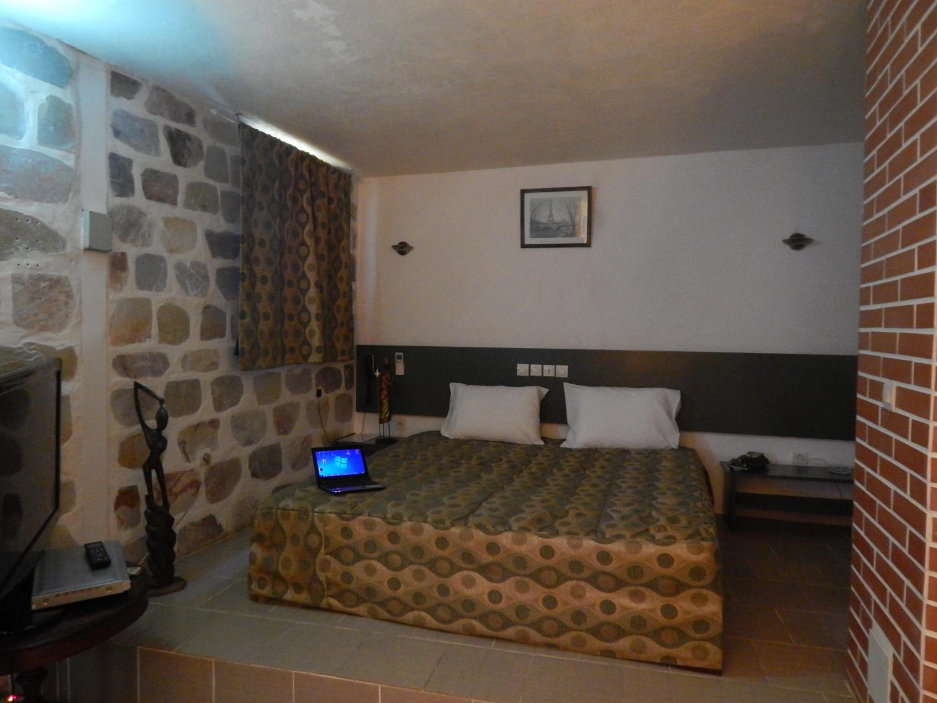 Standard Suite