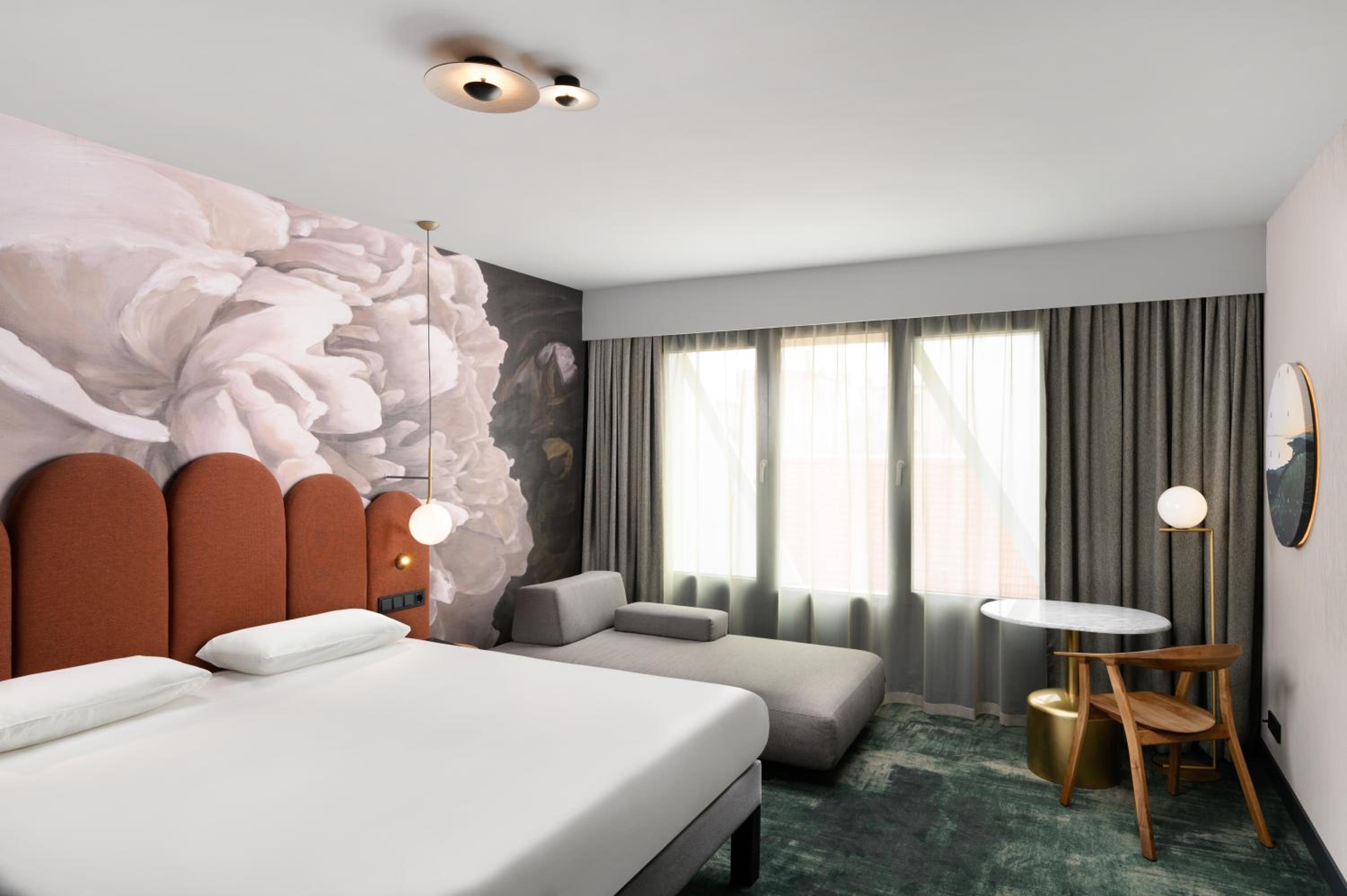 Superior Double Room with Sofa - Photo 1