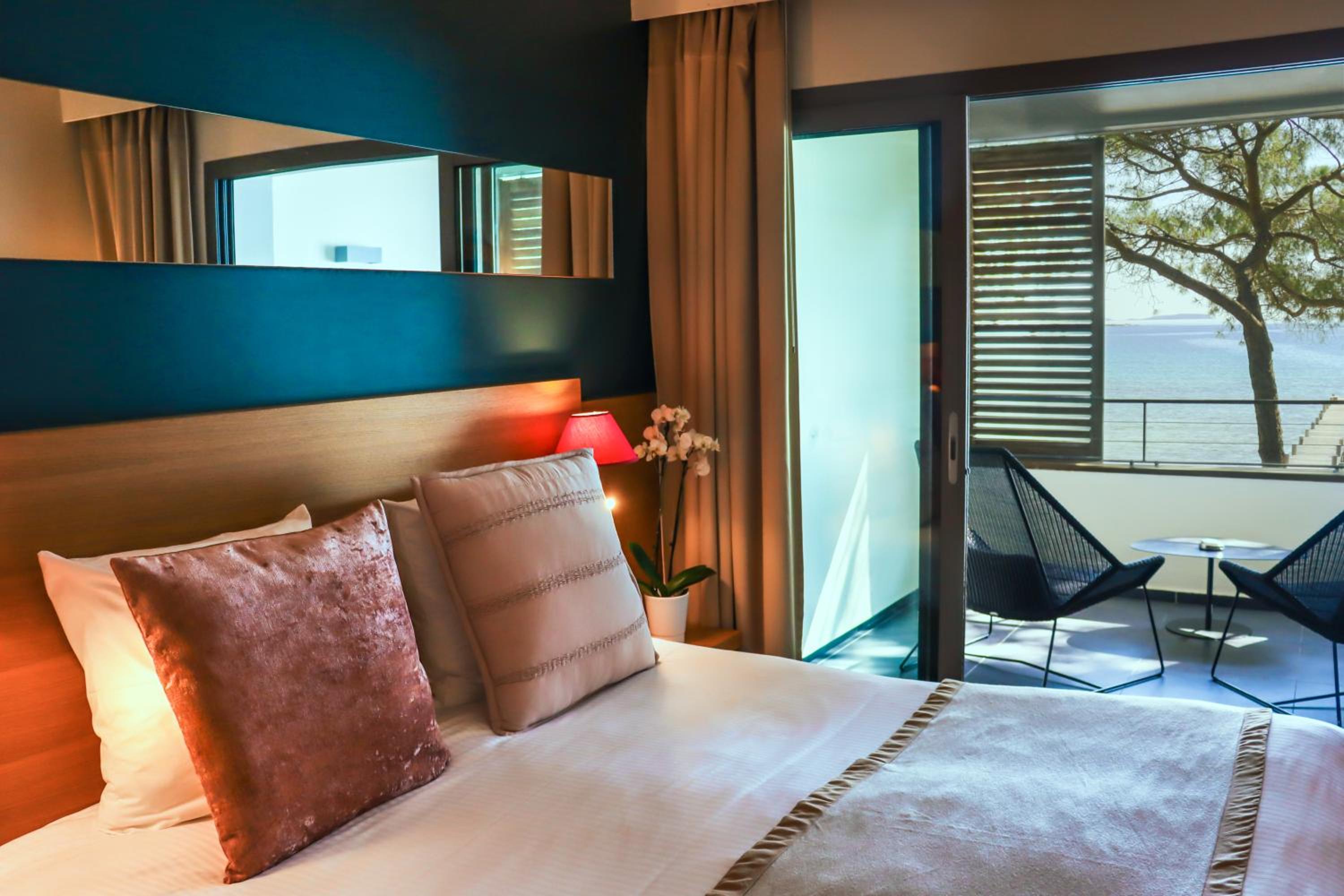 Premium Room with Panoramic Sea View - Photo 1