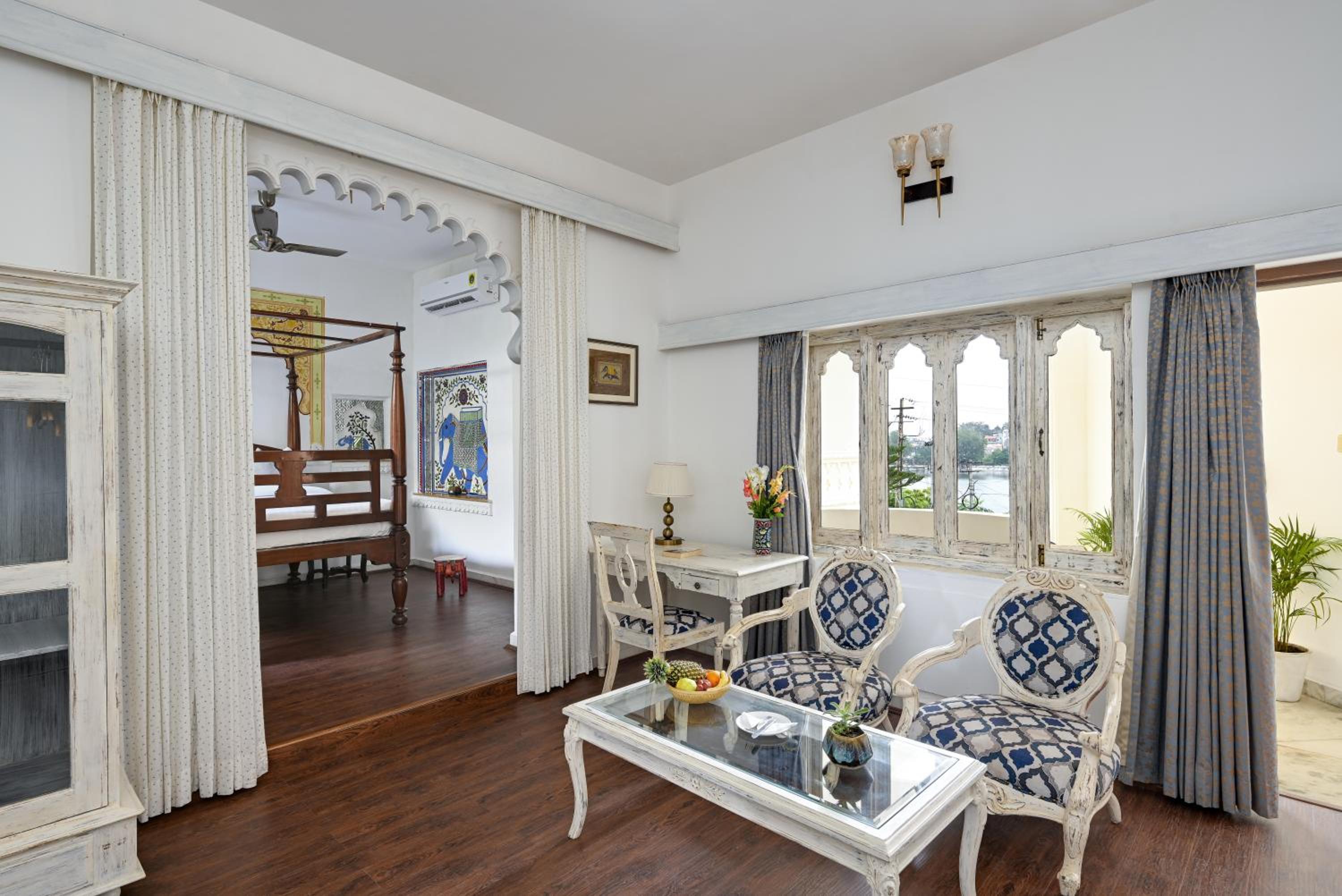 Elephanta Lake view suite with balcony
