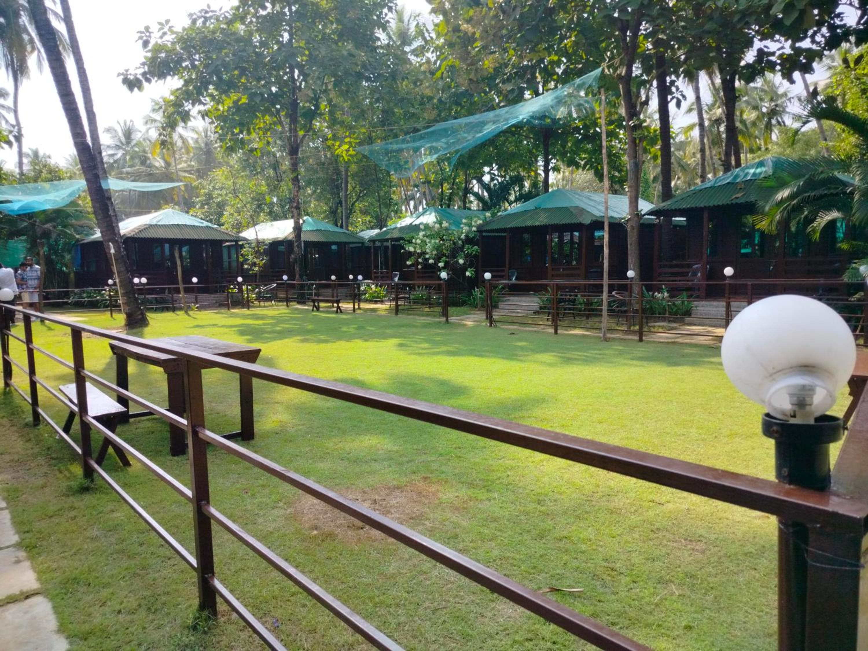Deluxe Double or Twin Room with Garden View photo 2