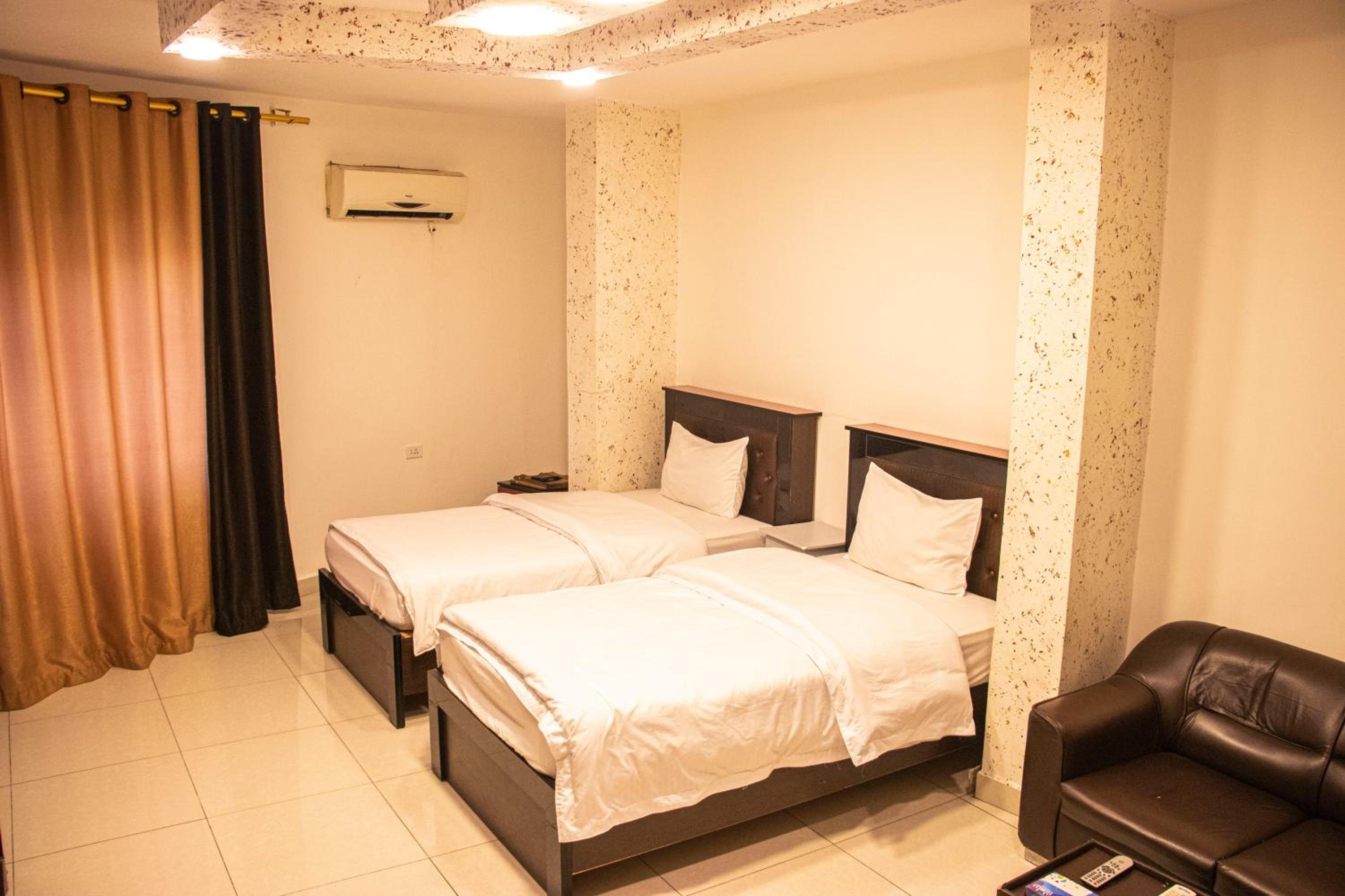 Comfort Quadruple Room - Photo 3