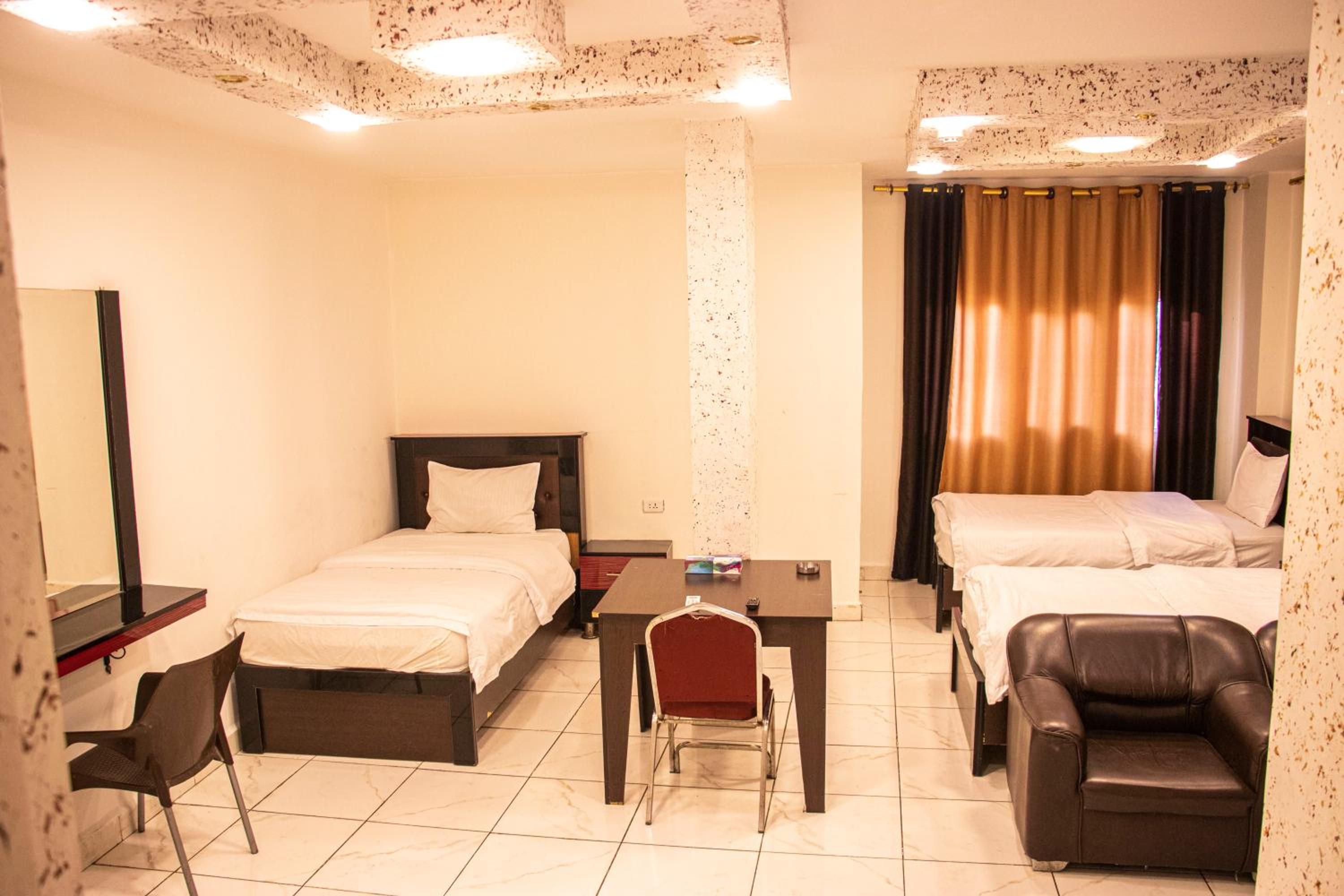 Triple Room - Photo 3