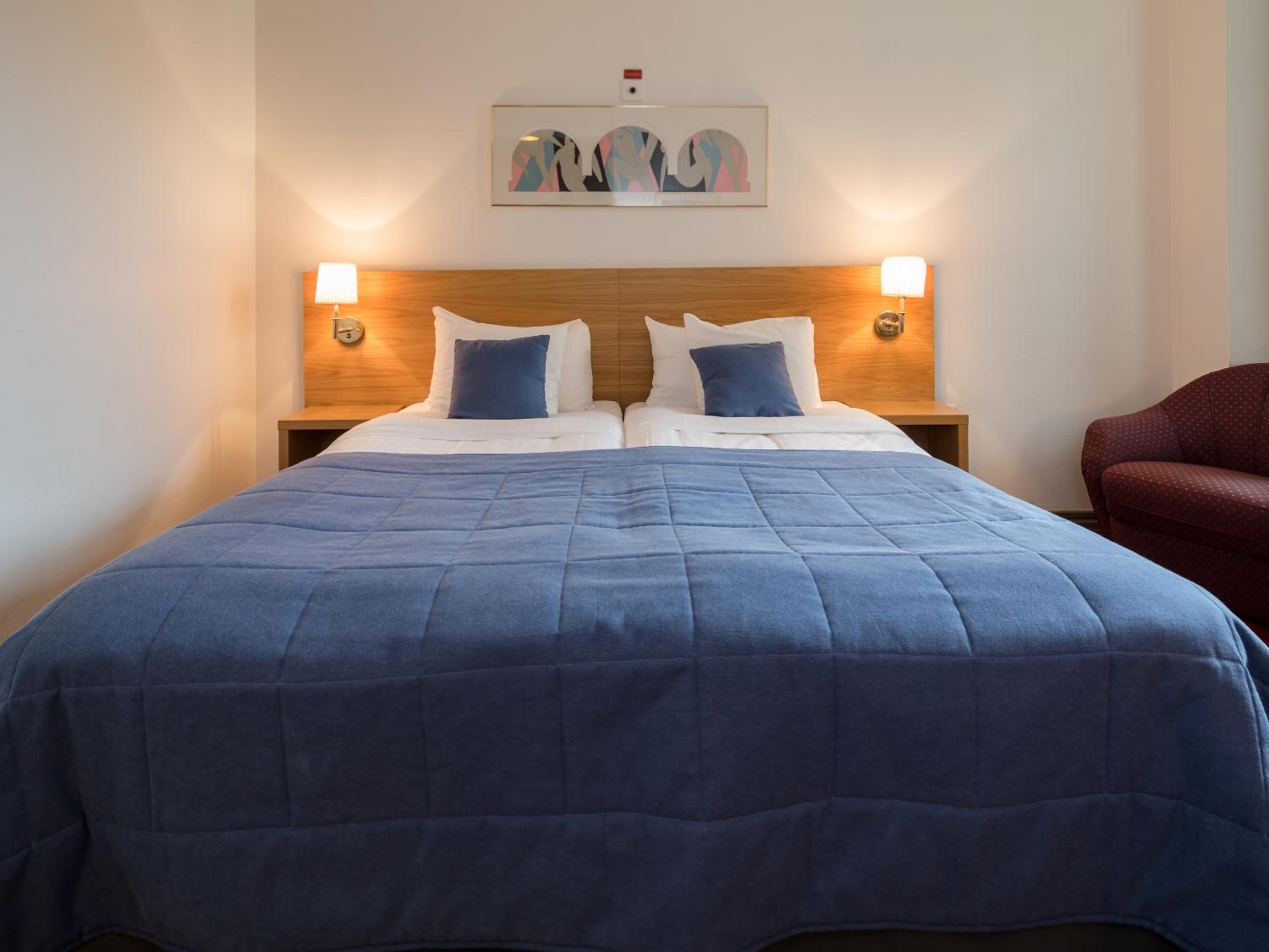 Twin Room - Photo 8