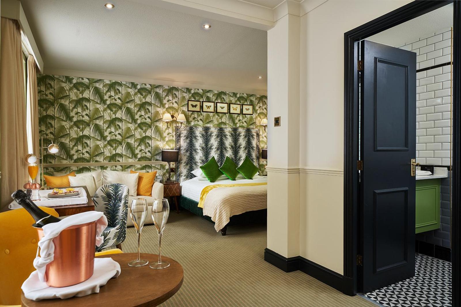 Junior Suite - Photo 1