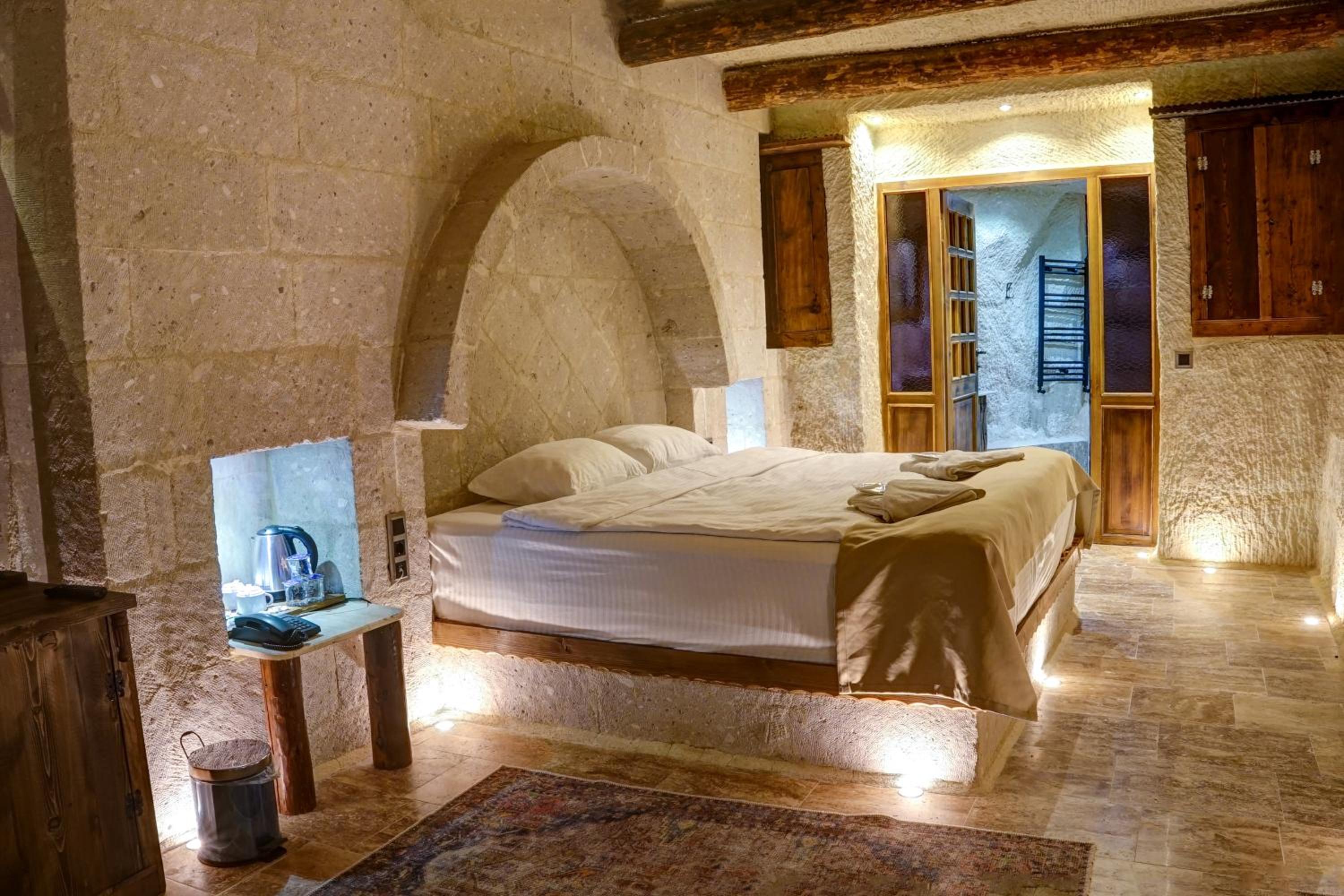 Deluxe Room - Photo 2