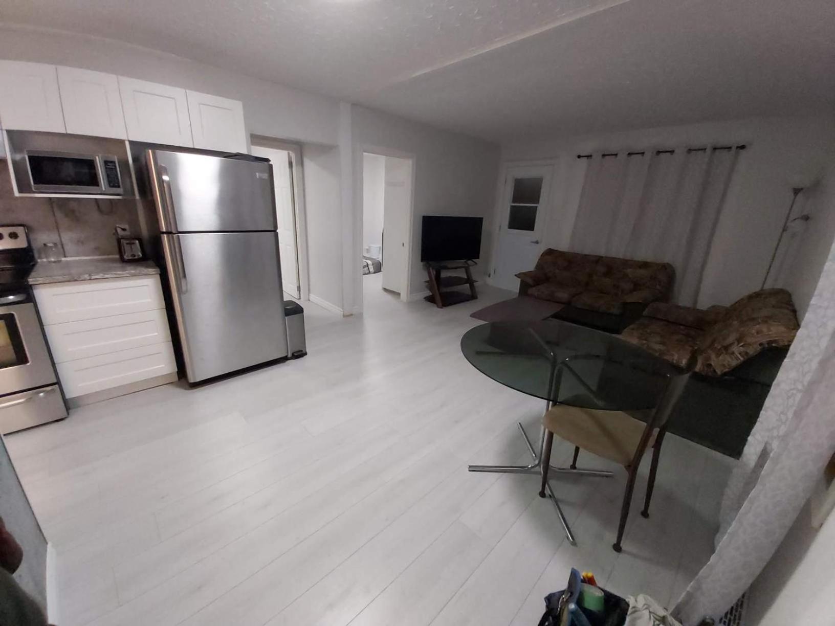 Two-Bedroom Apartment - Photo 6
