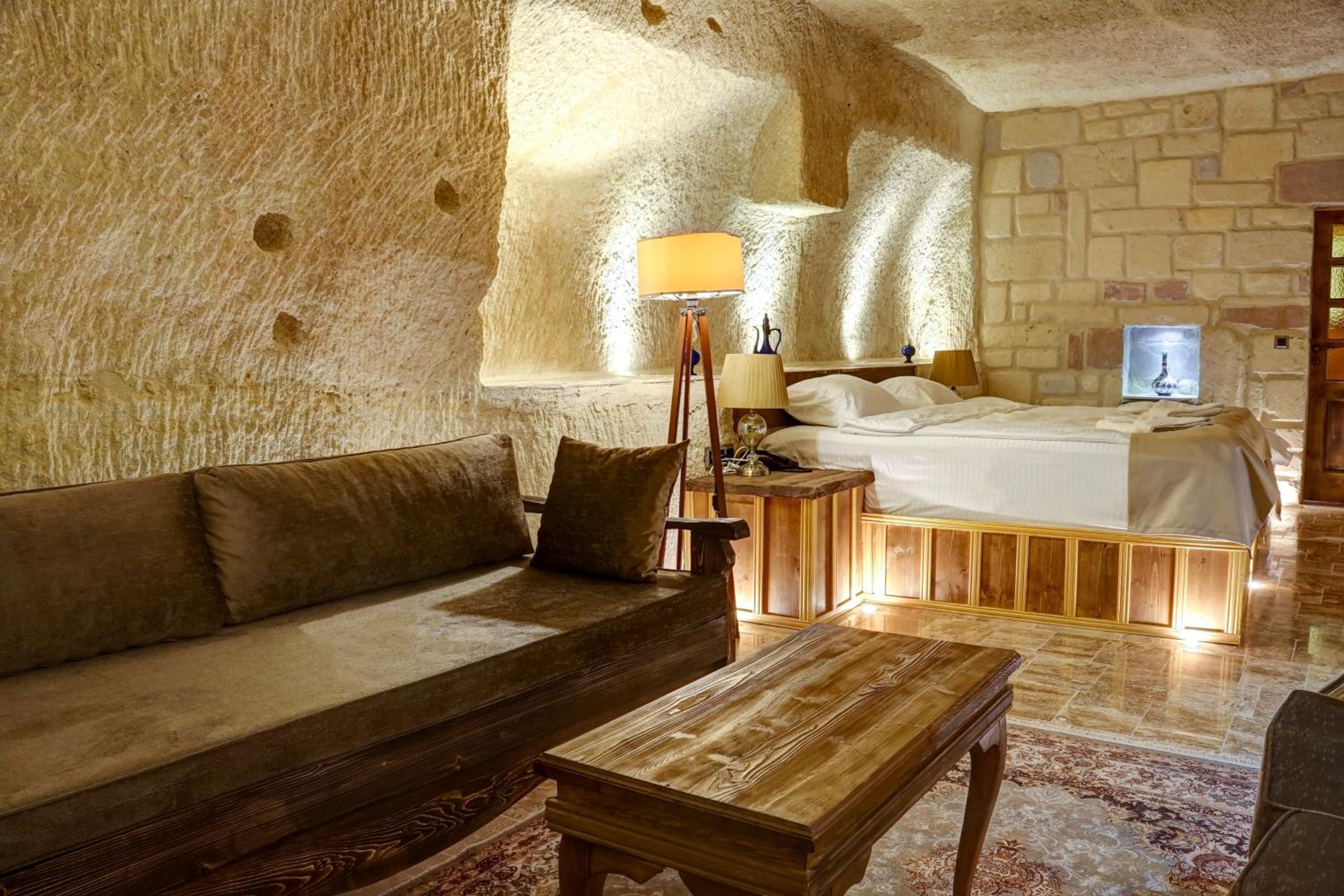 Family Room - Photo 7