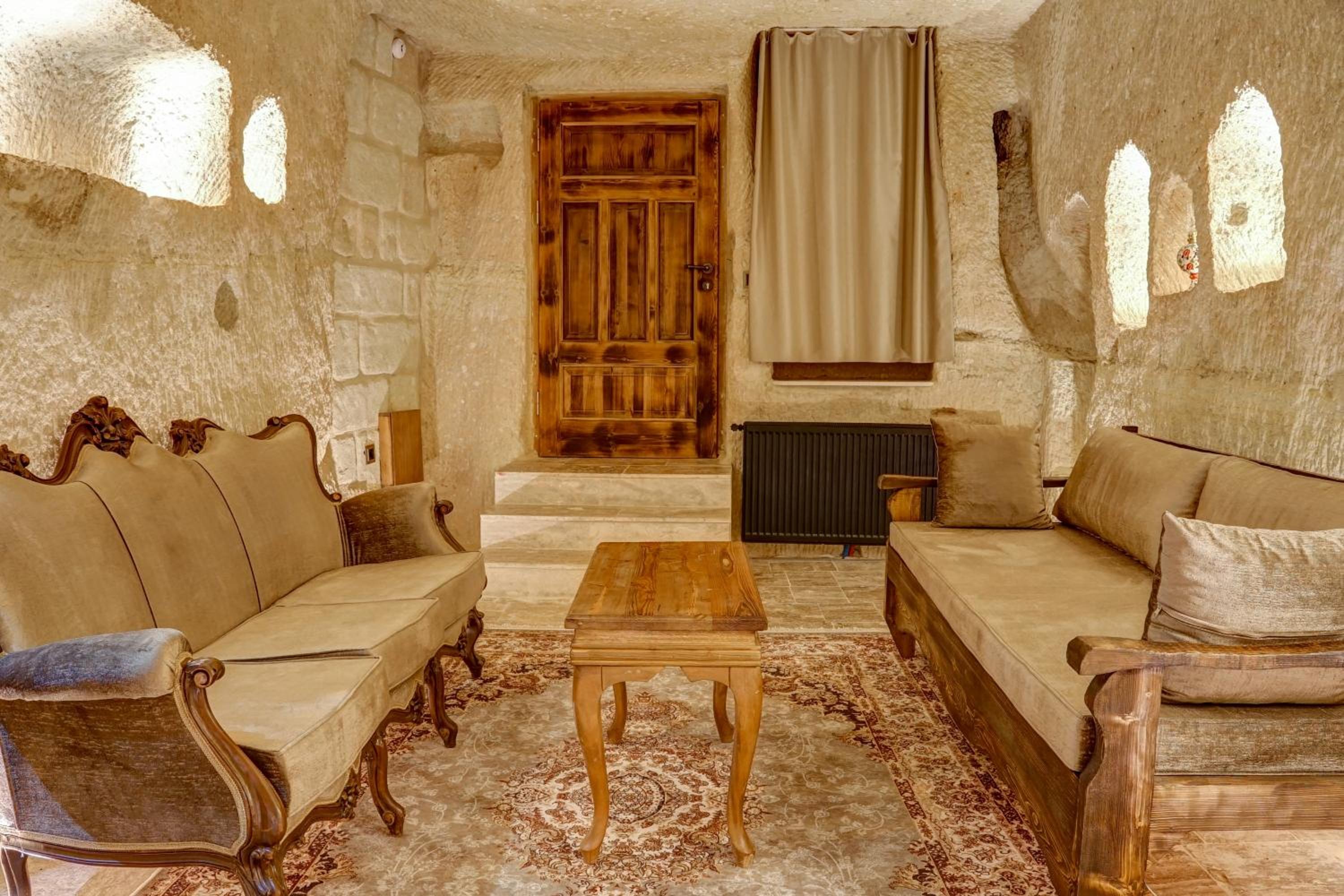 Family Room - Photo 8