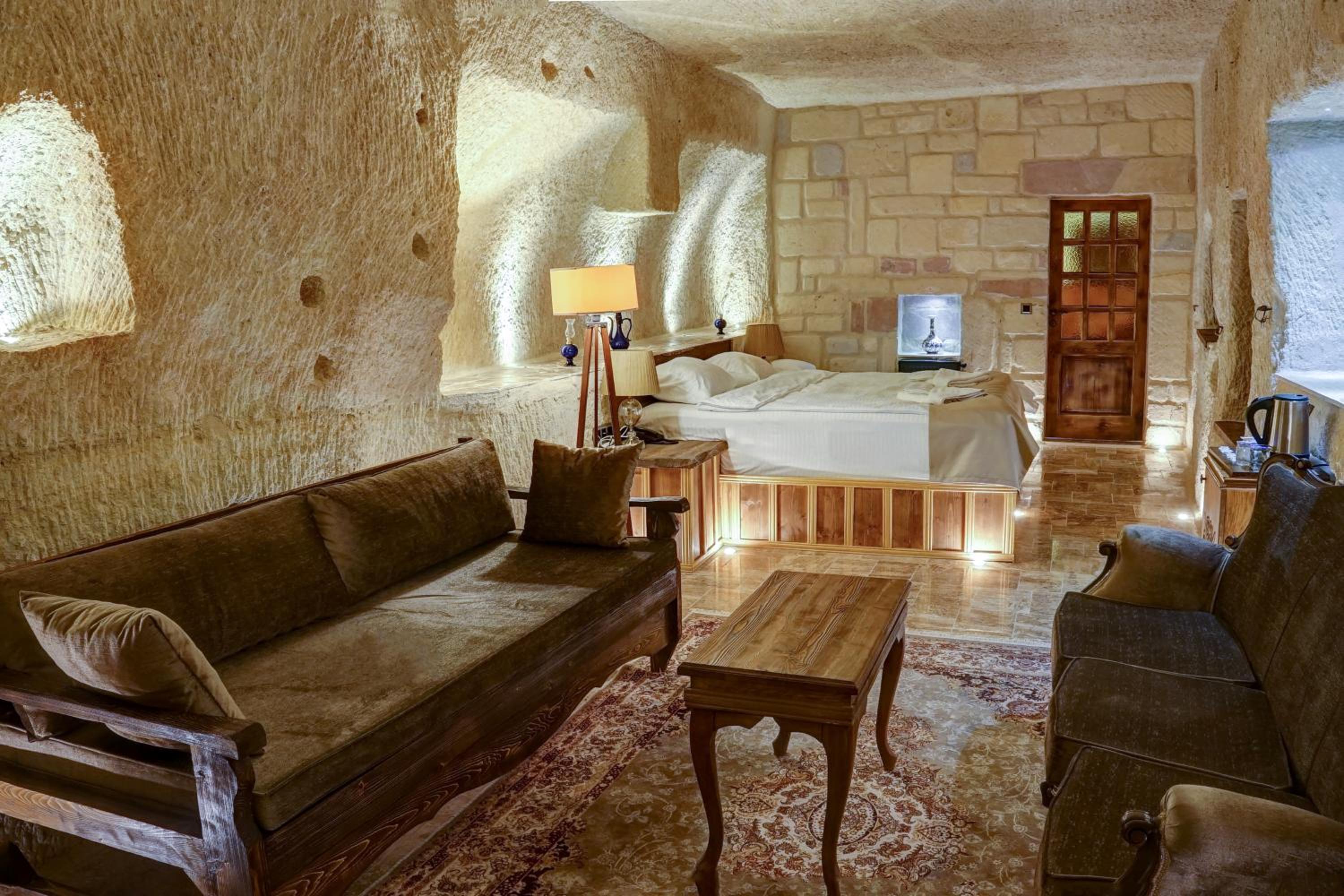 Family Room - Photo 11