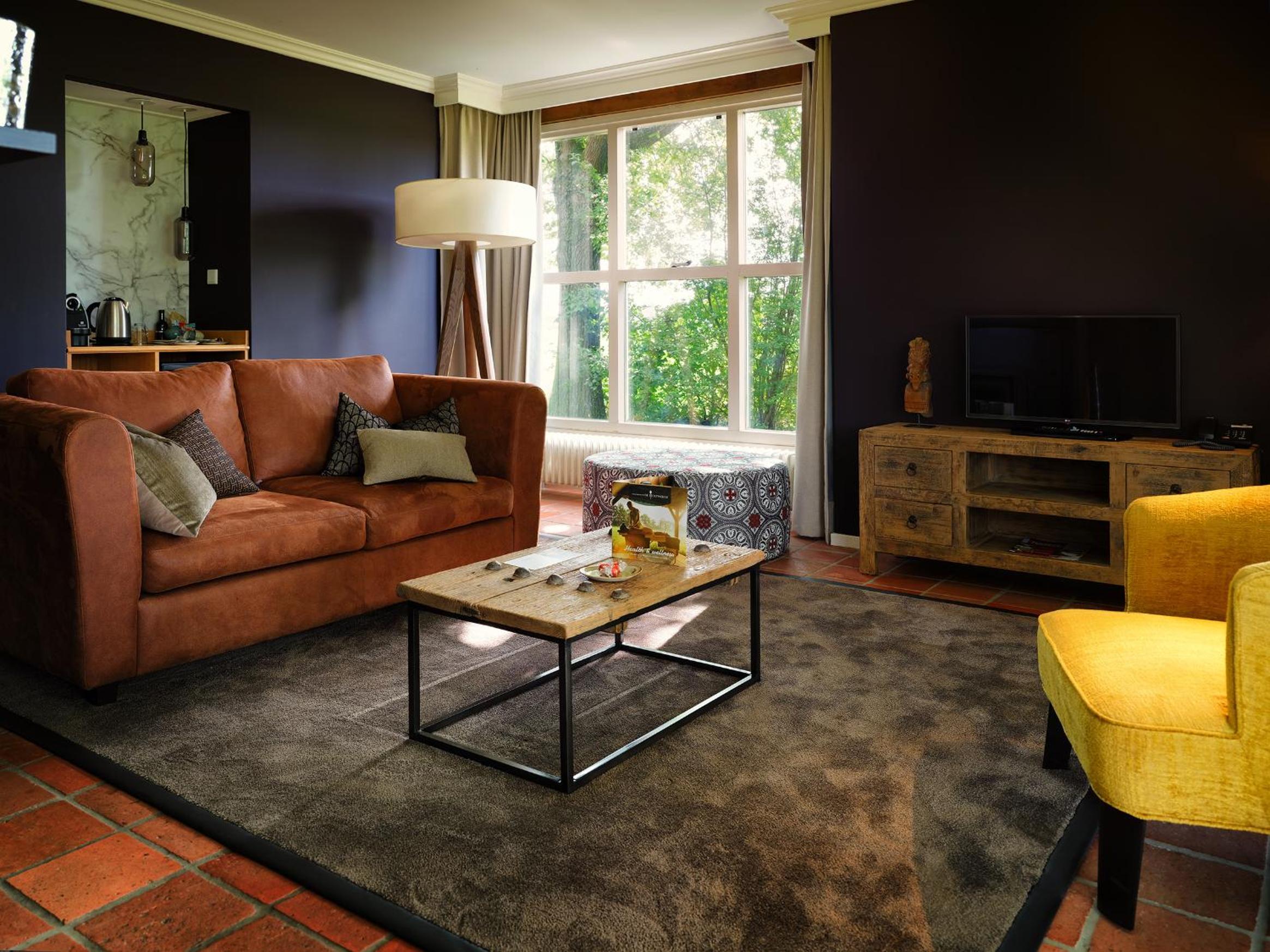 Deluxe Estate Suite - Photo 7