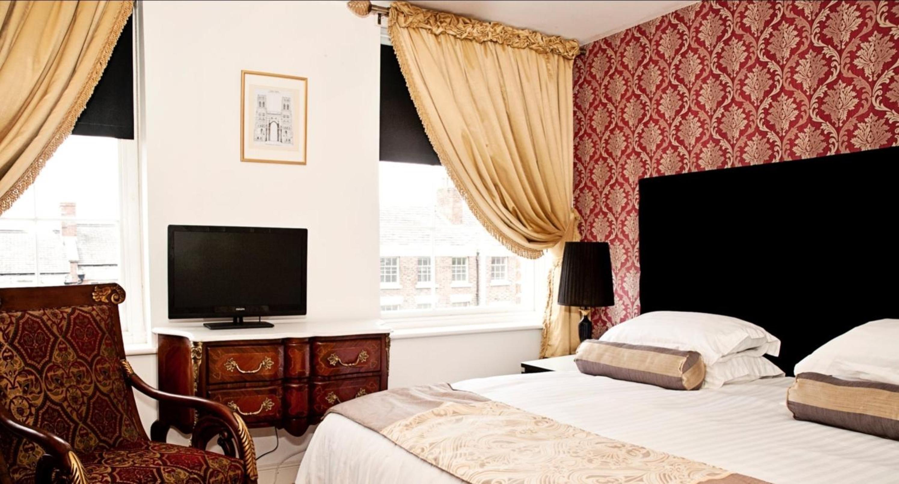 Deluxe Double or Twin Room photo 2