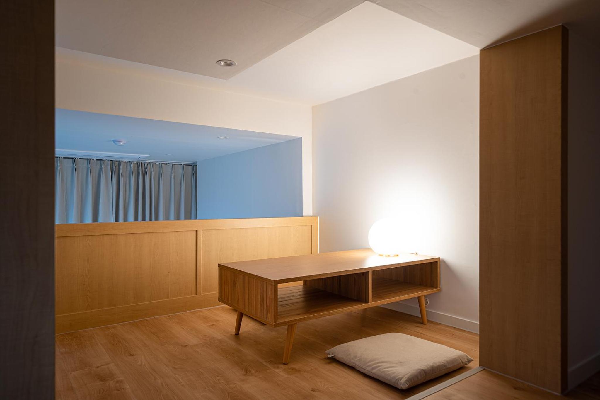 Deluxe Room - Photo 10