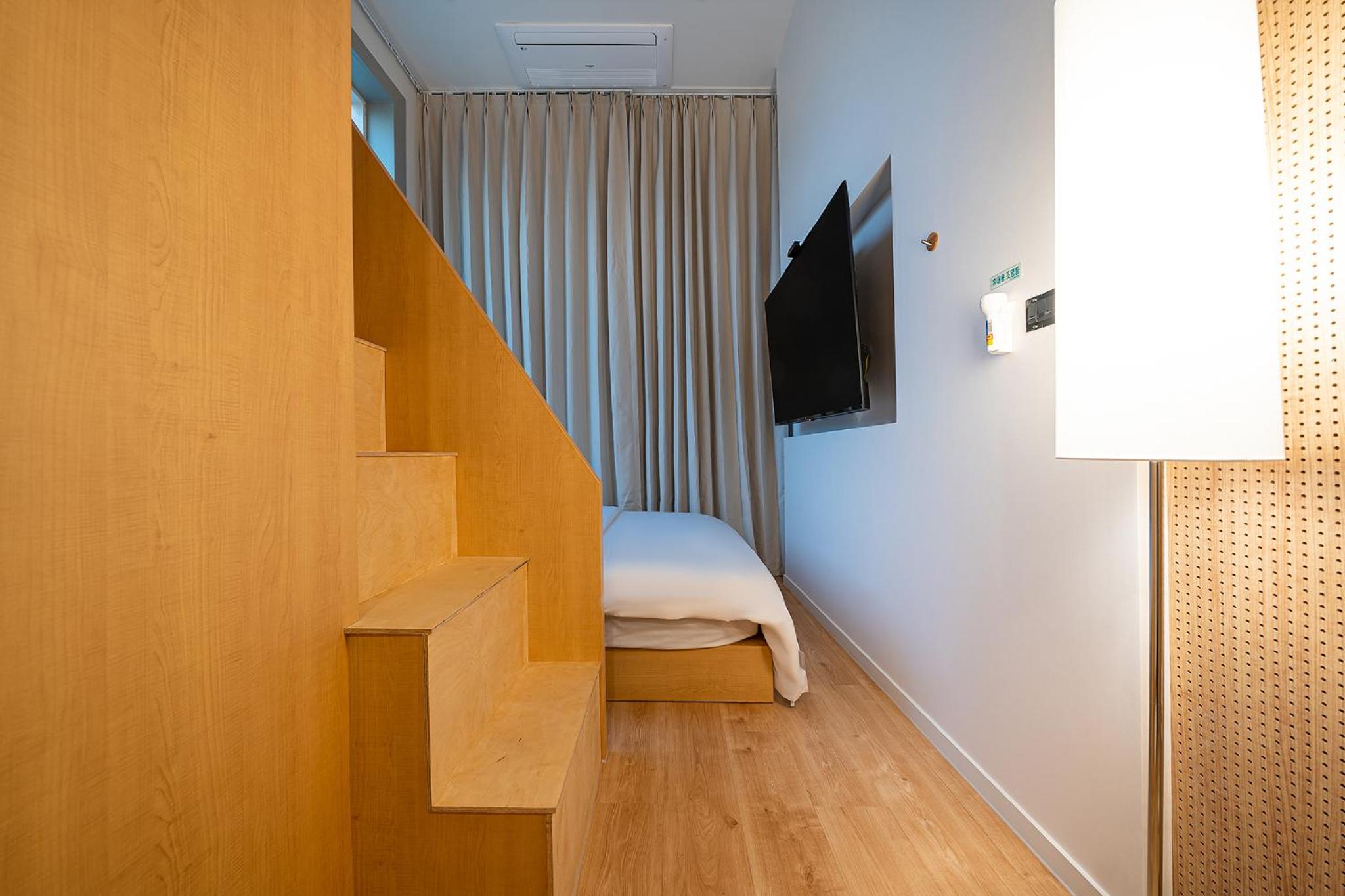 Deluxe Room - Photo 18