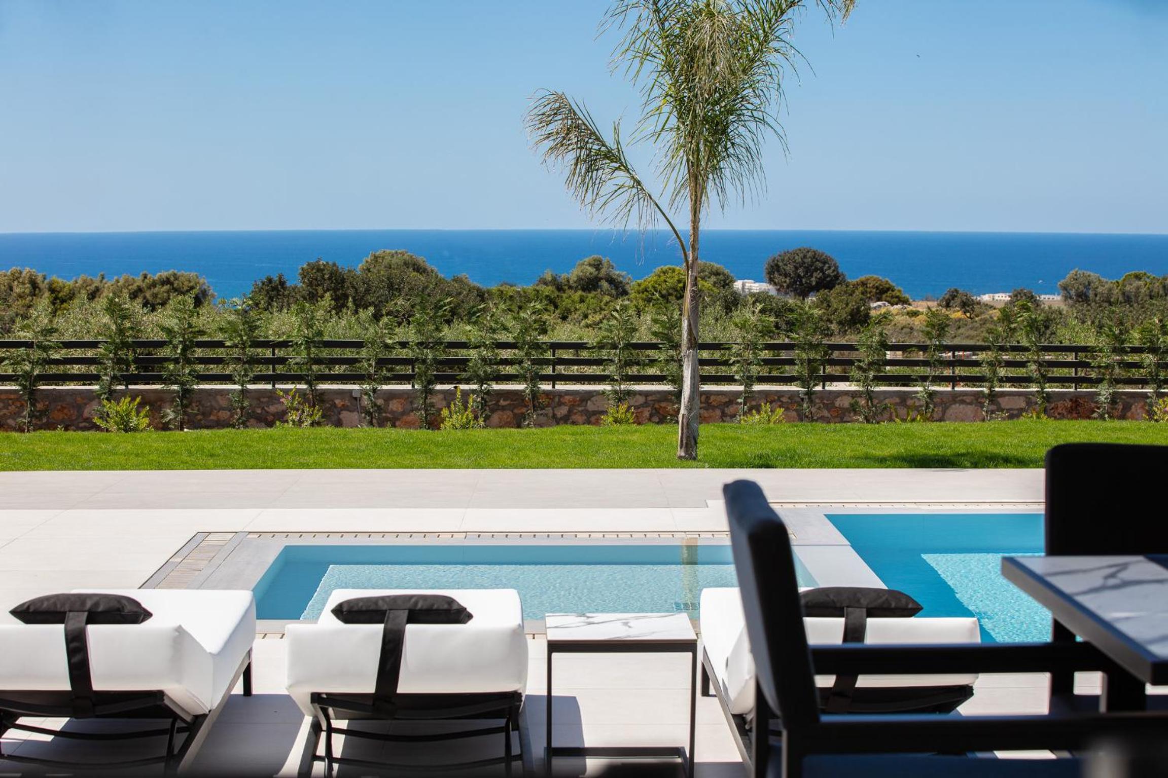 Villa with Private Pool photo 3