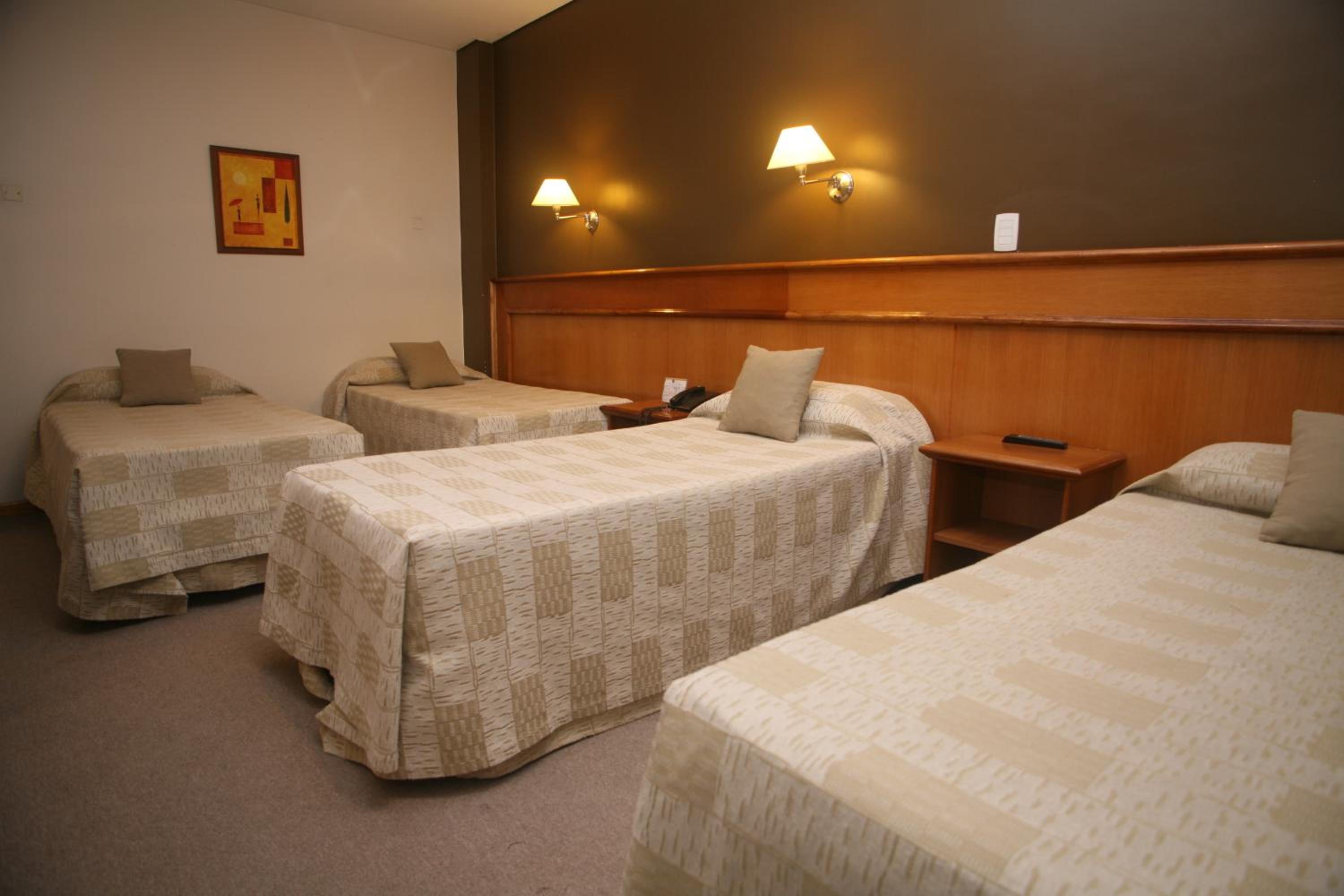 Standard Quadruple Room photo 2