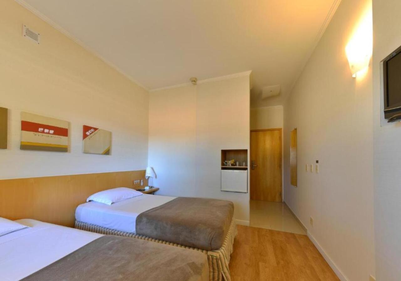 Standard Twin Room photo 1