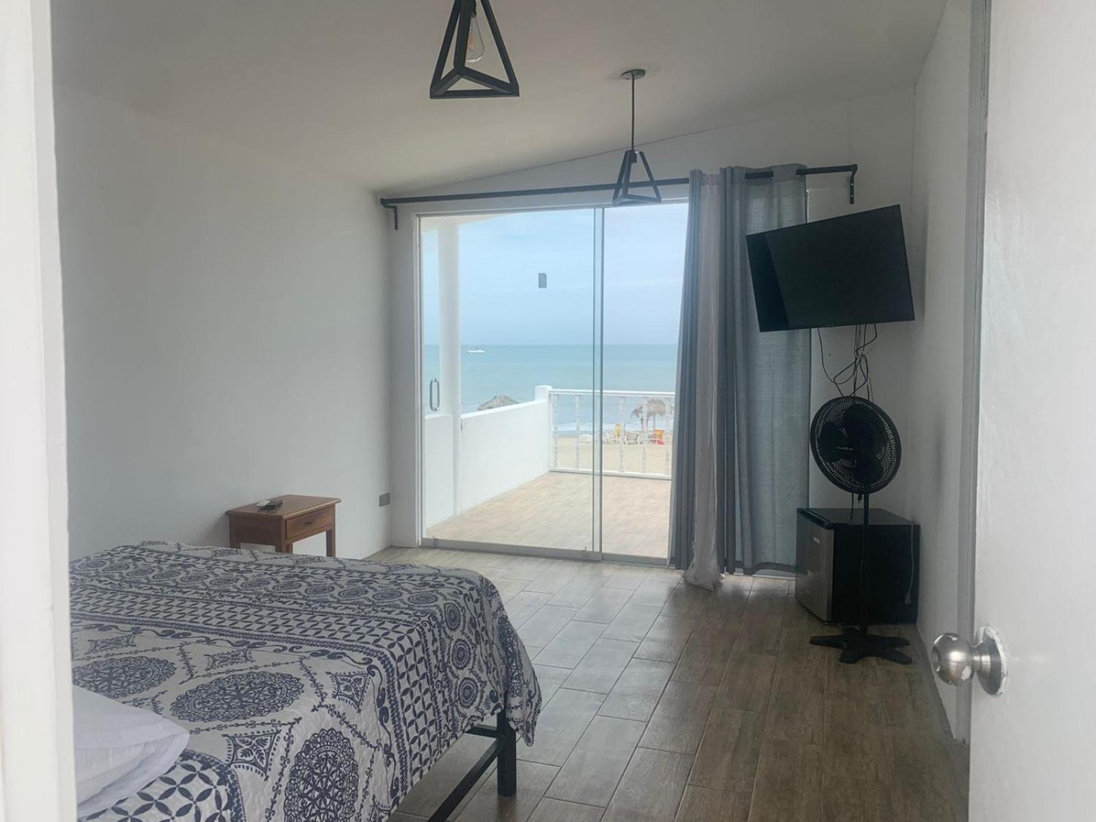 Deluxe Queen Suite