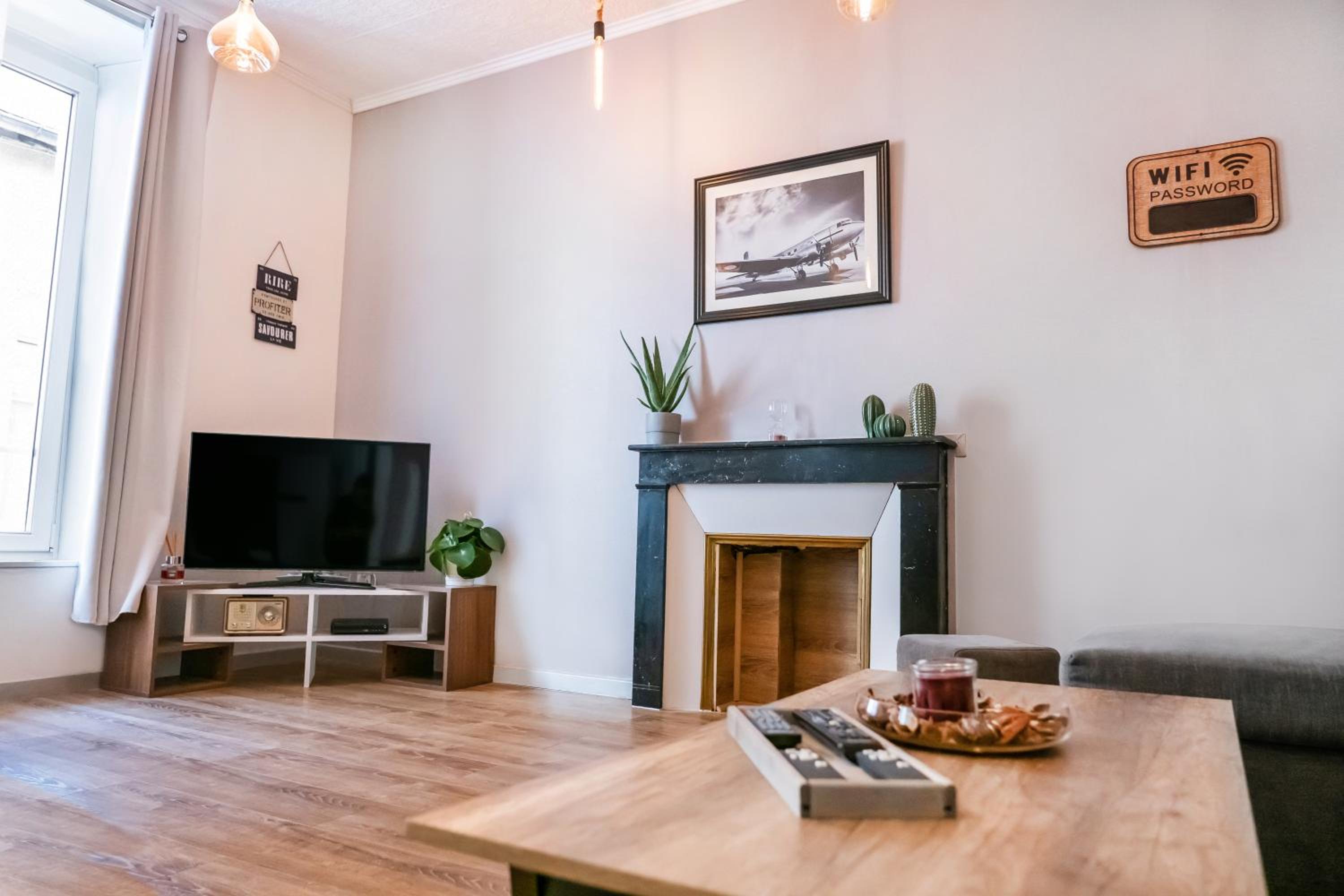One-Bedroom Apartment