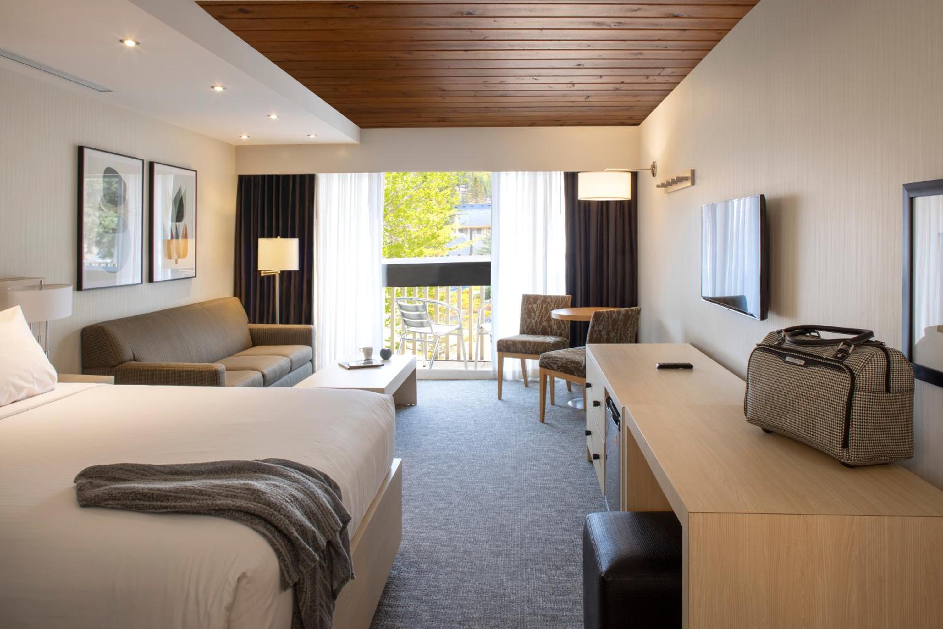 Premium King Room