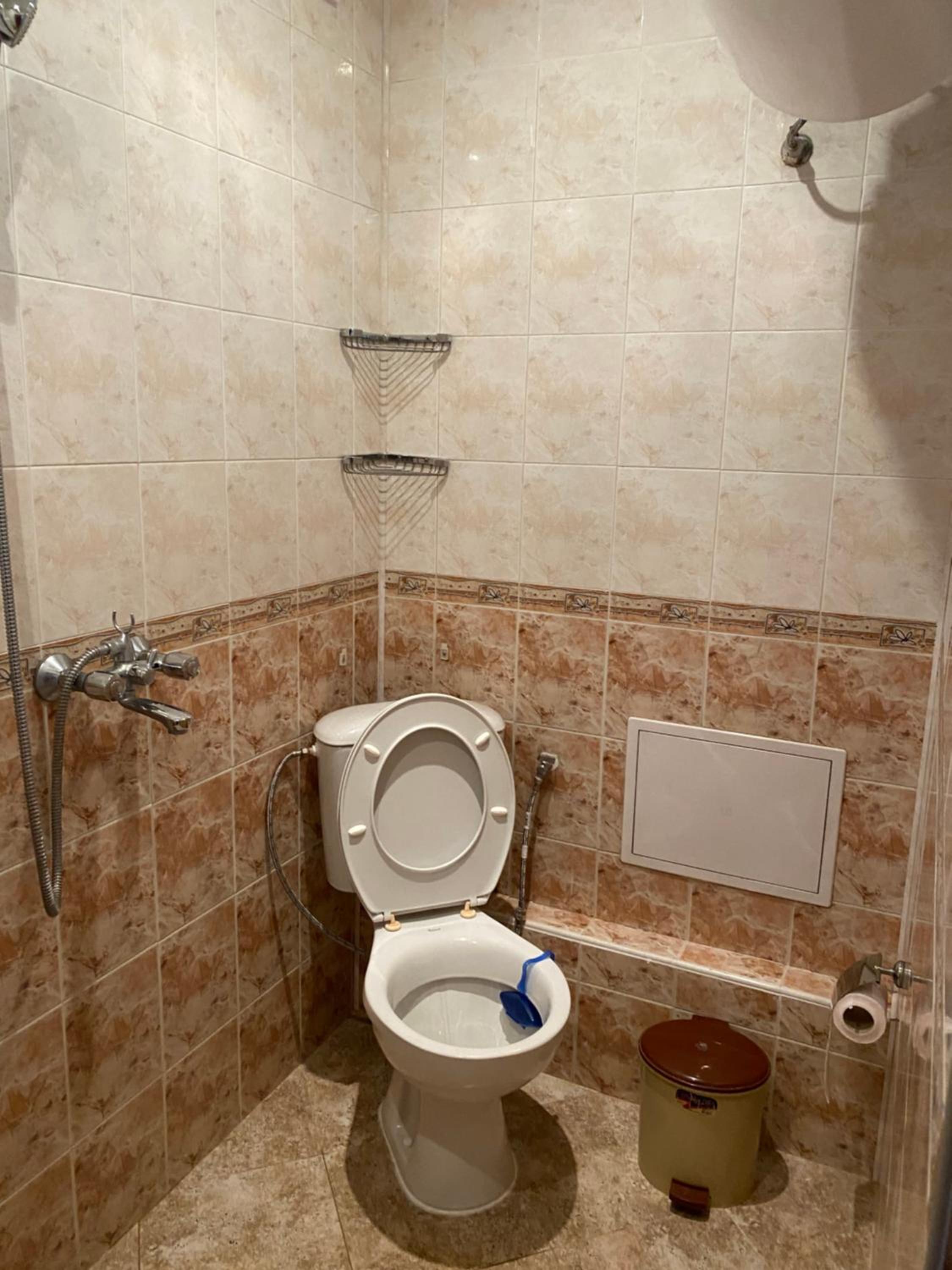 One-Bedroom Apartment - Photo 11