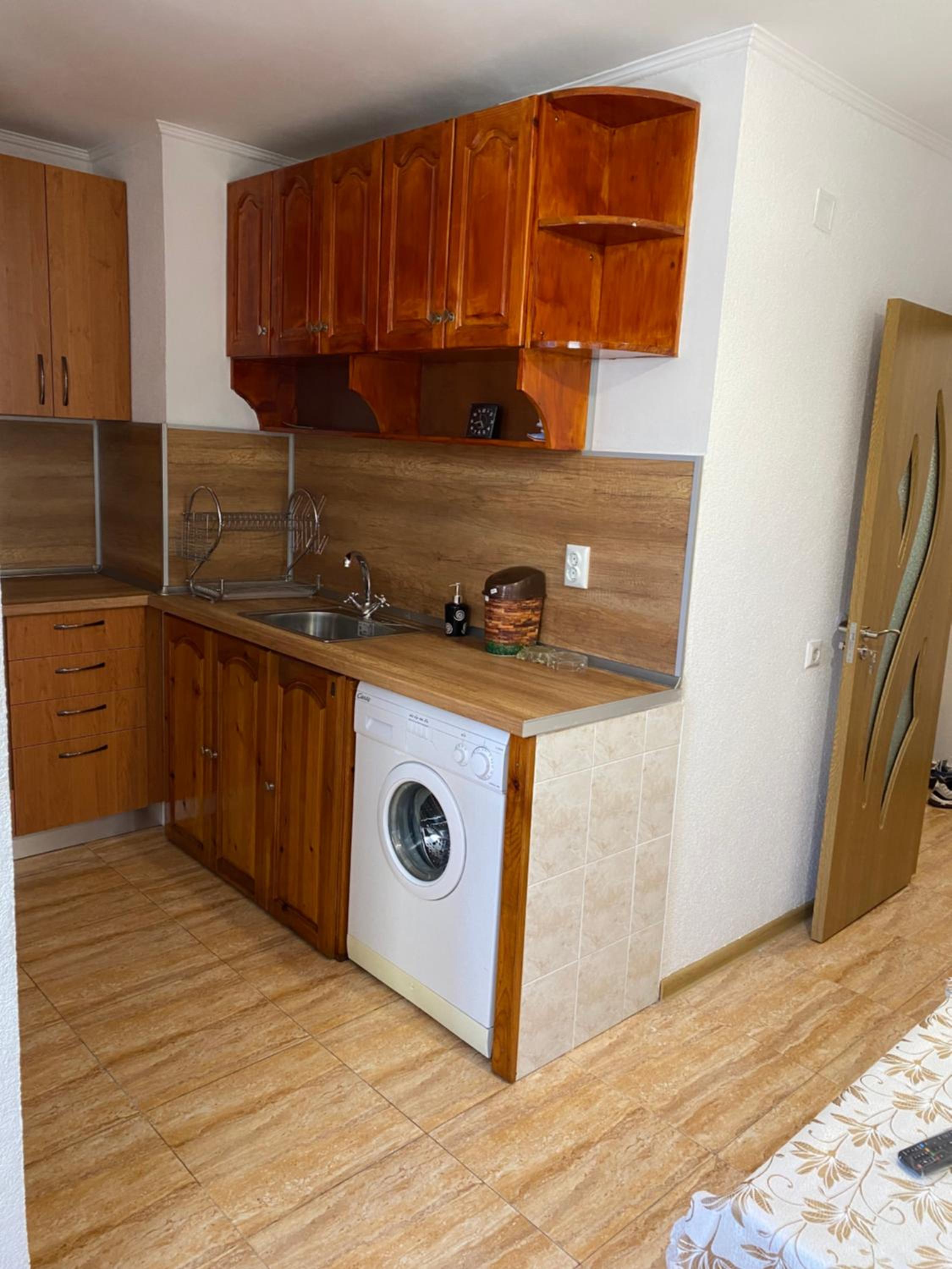 One-Bedroom Apartment - Photo 12