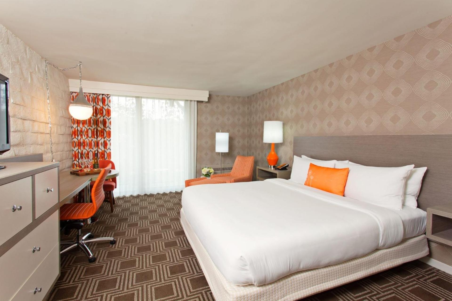 Premium King Room