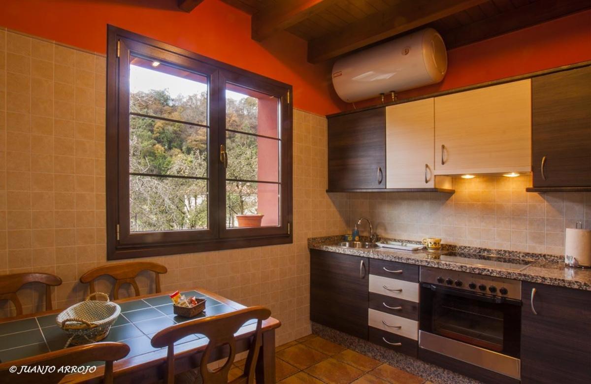 Two-Bedroom Apartment - Photo 4