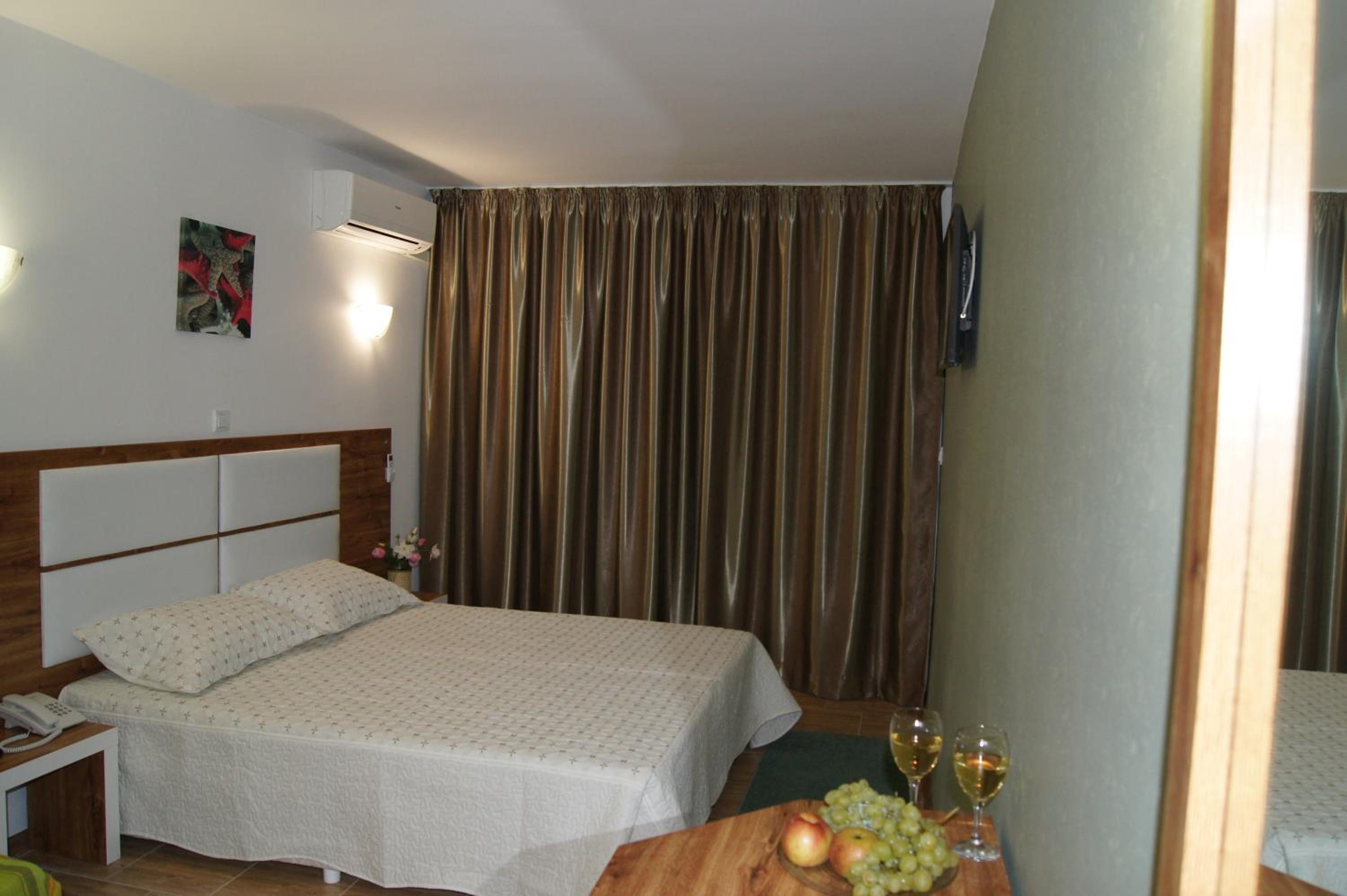 Two-Bedroom Apartment with Balcony photo 1